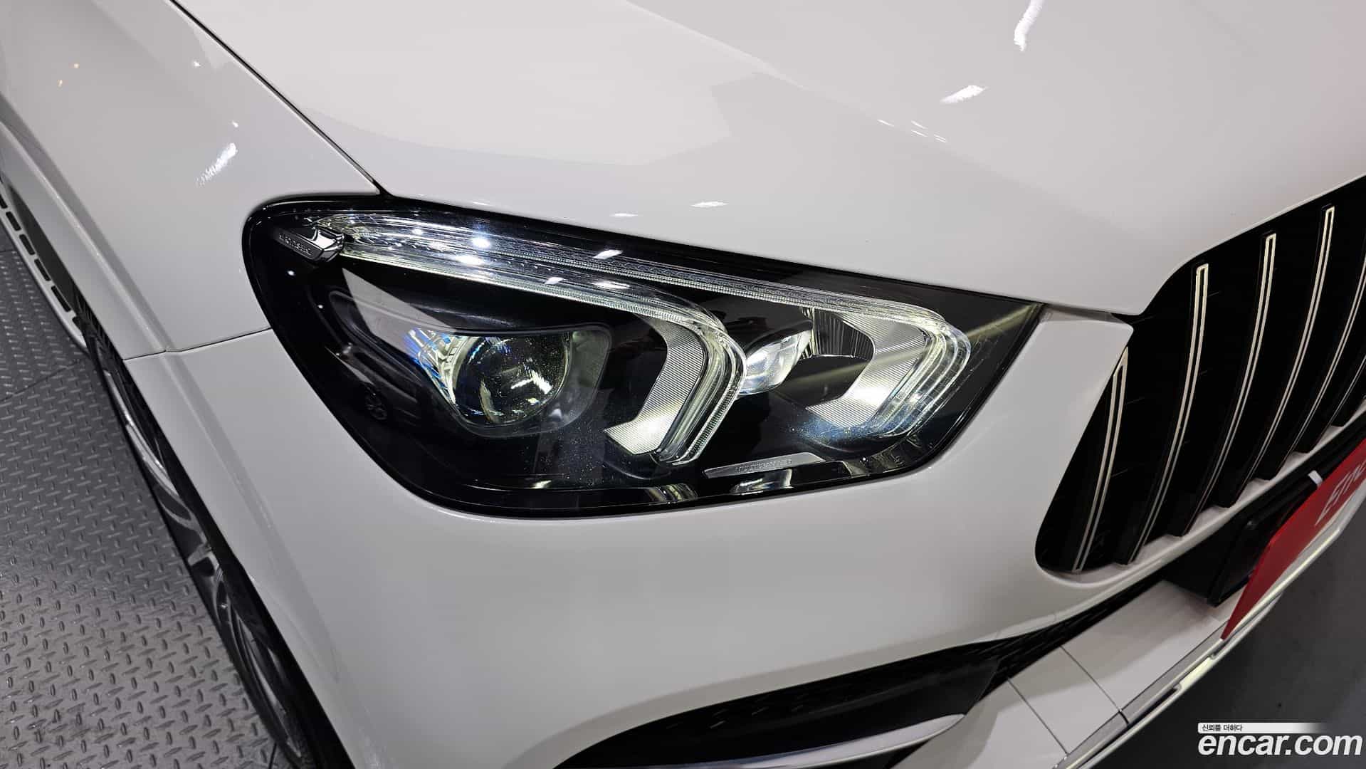 GLE-Class Mercedes-Benz 2023.3-OUTER-032