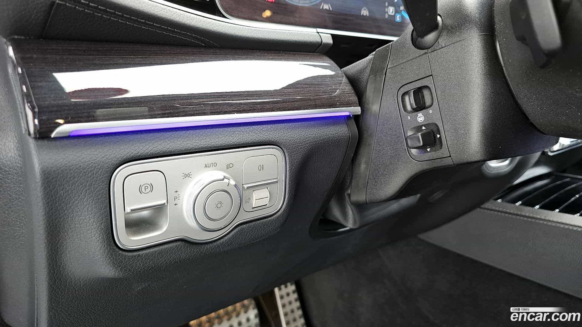 GLE-Class Mercedes-Benz 2023.3-OPTION-041