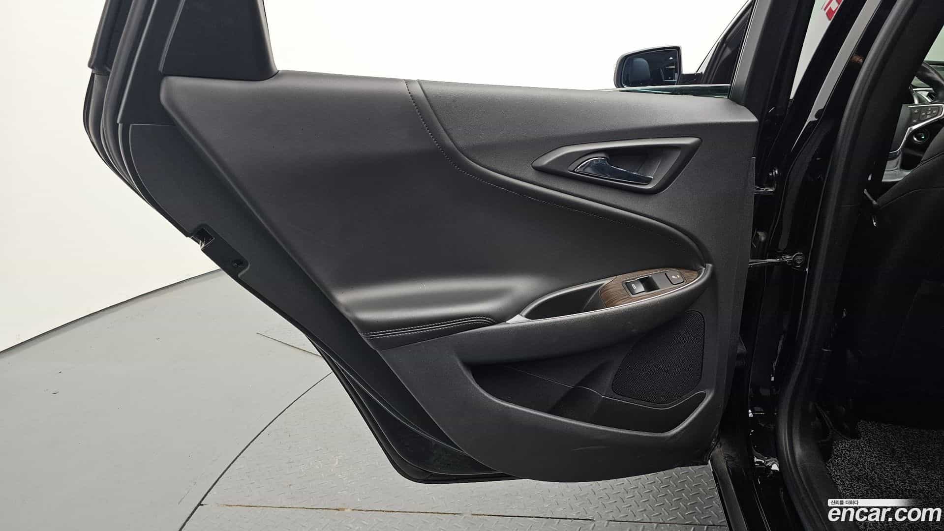 Malibu Chevrolet 2017.5-INNER-035
