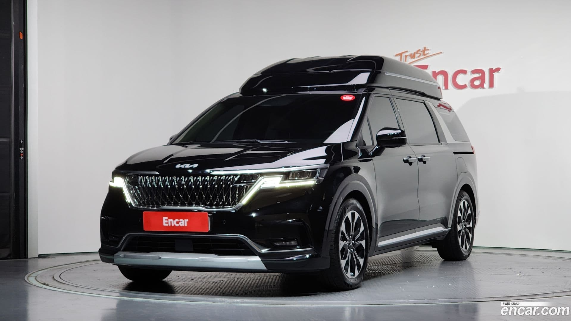 Main__Slider__Photo:Canival Kia 2021.8-0
