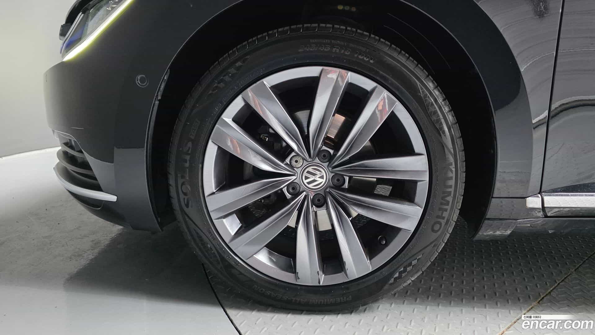 Arteon Volkswagen 2020.11-OUTER-005