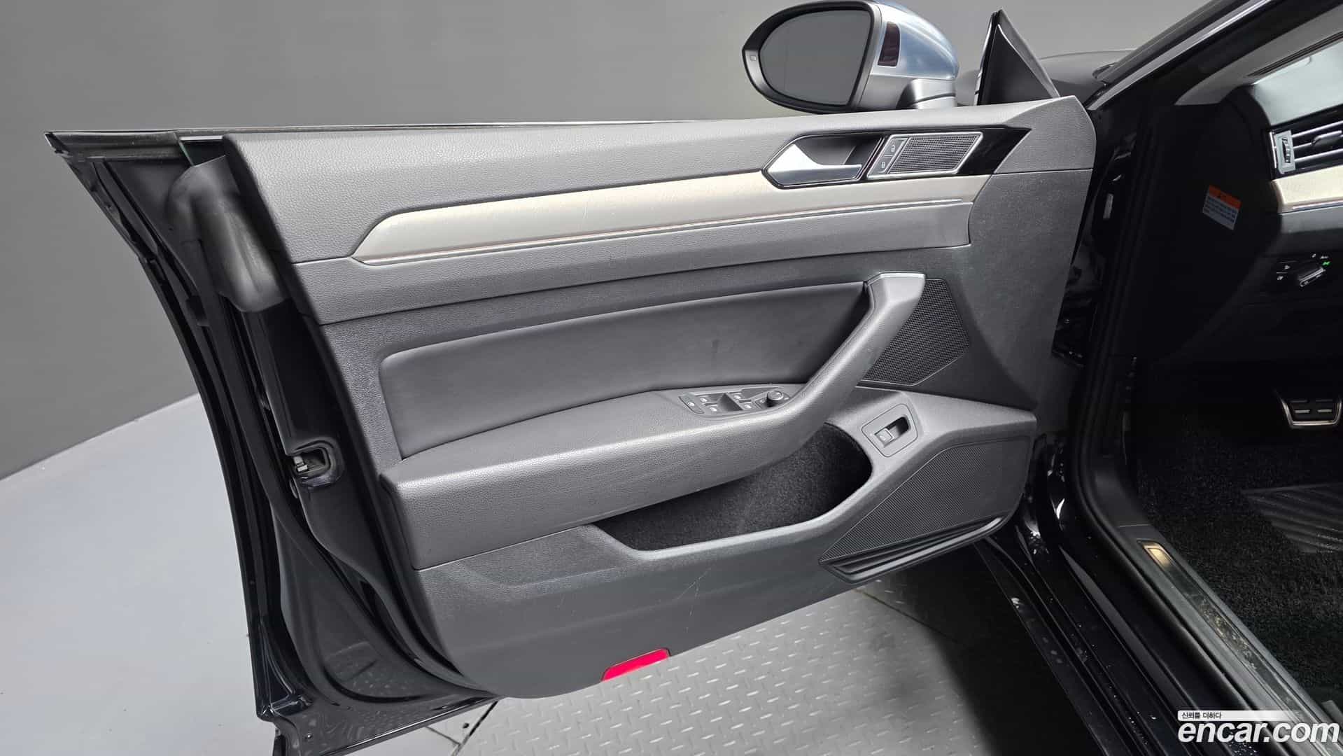 Arteon Volkswagen 2020.11-INNER-034