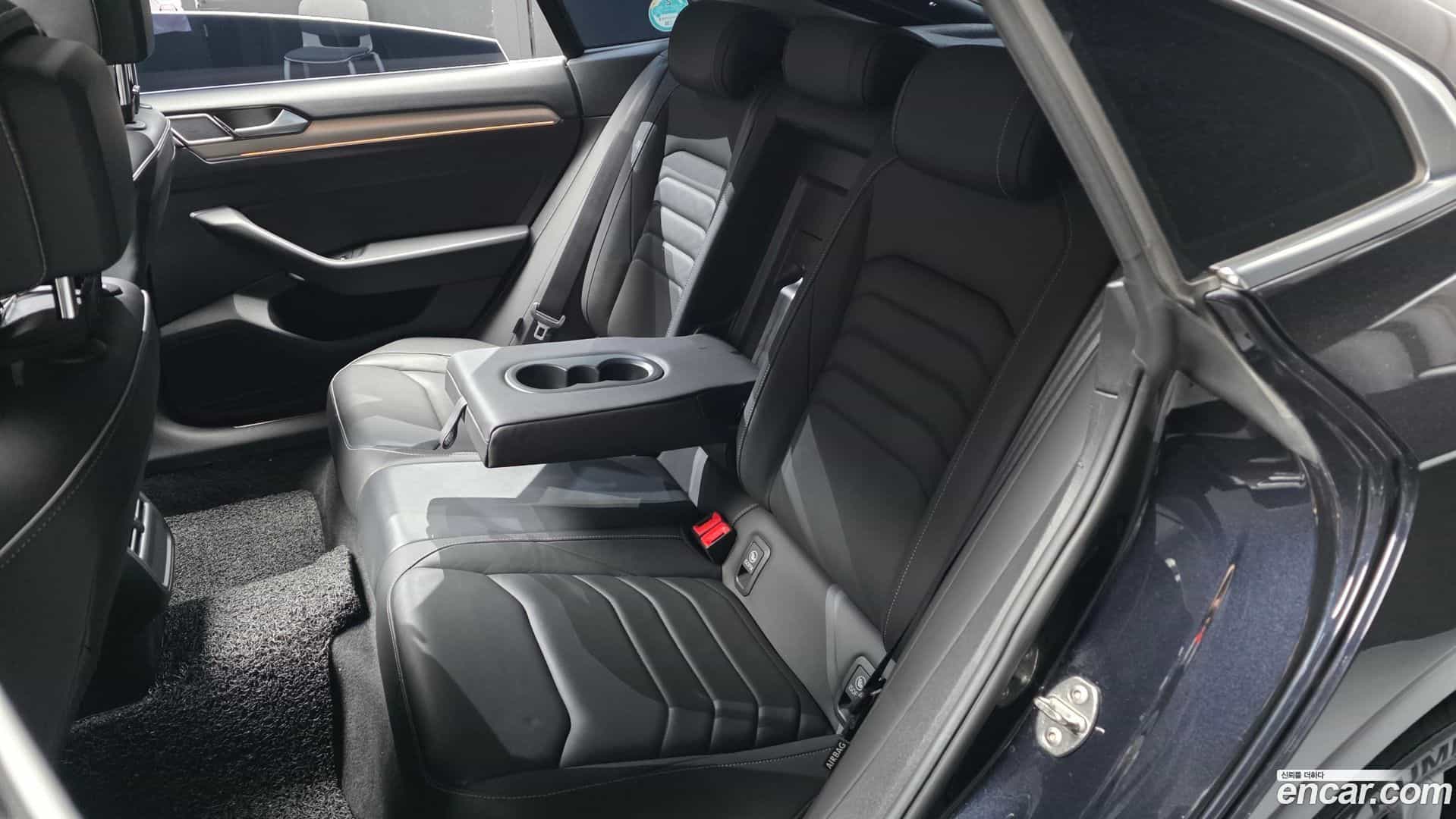 Arteon Volkswagen 2020.11-INNER-036