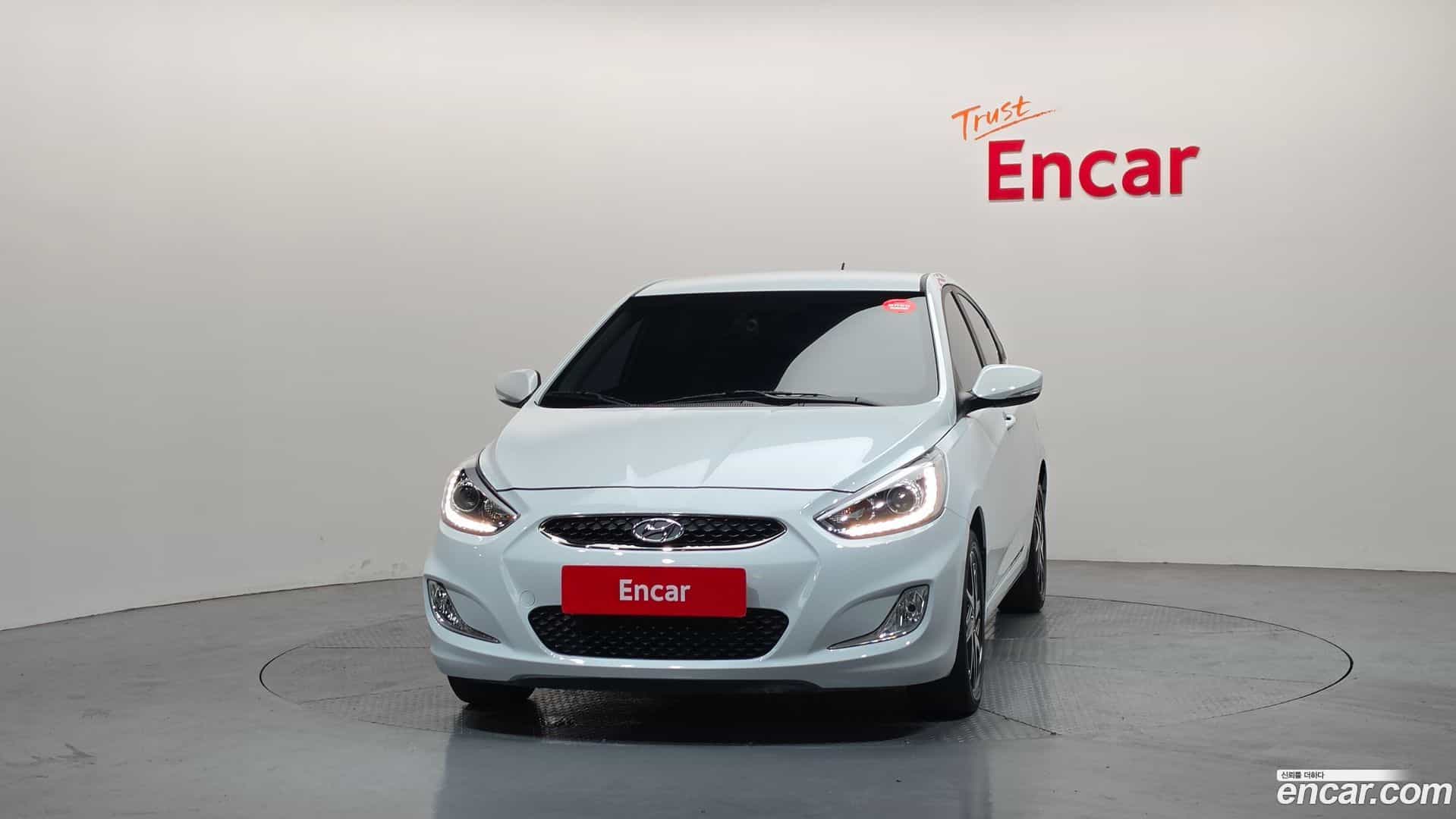 Accent Hyundai 2018.10-OUTER-003