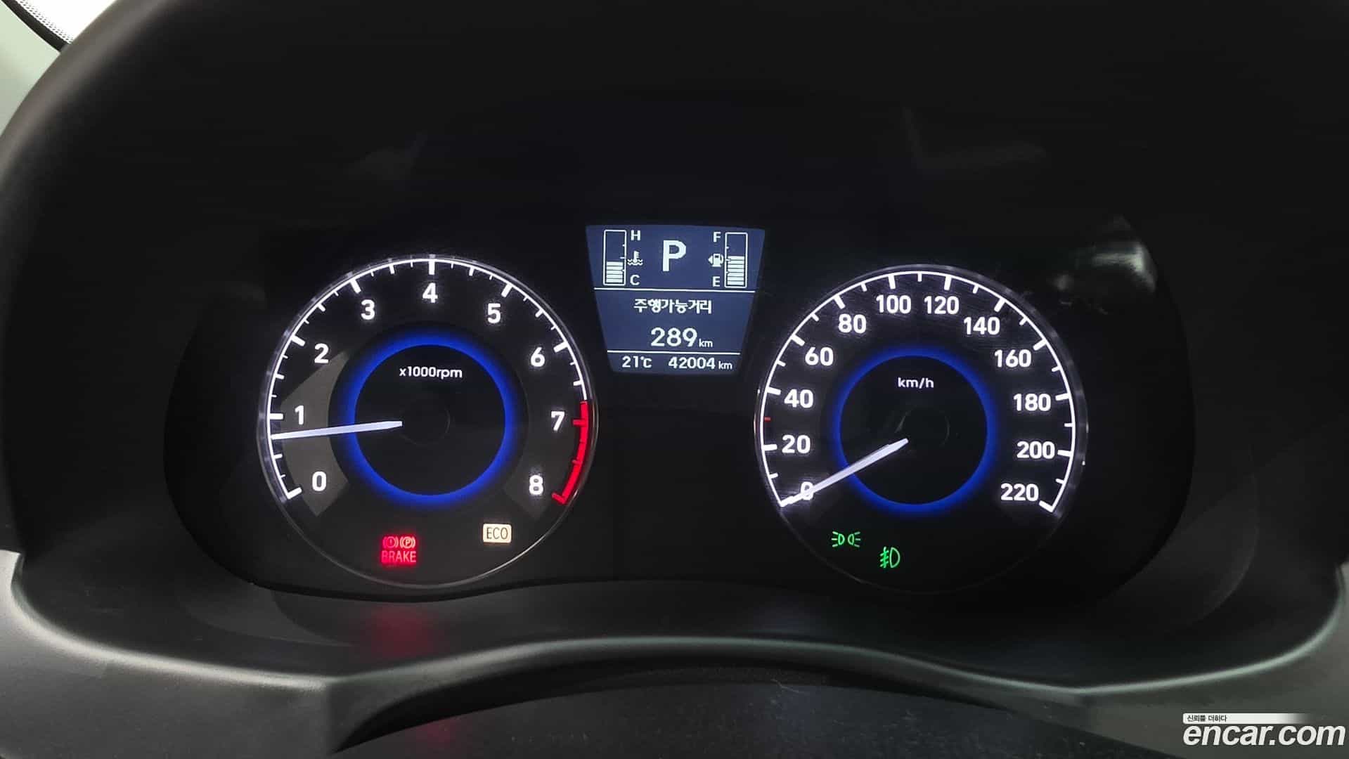 Accent Hyundai 2018.10-INNER-008