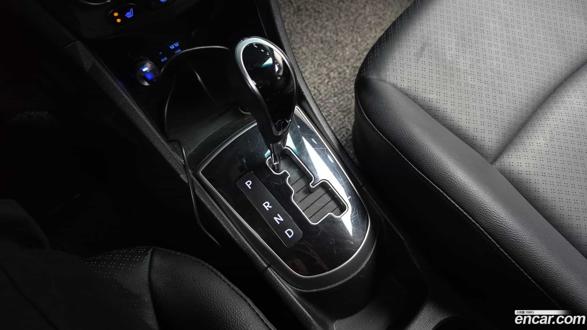 Accent Hyundai 2018.10-INNER-009