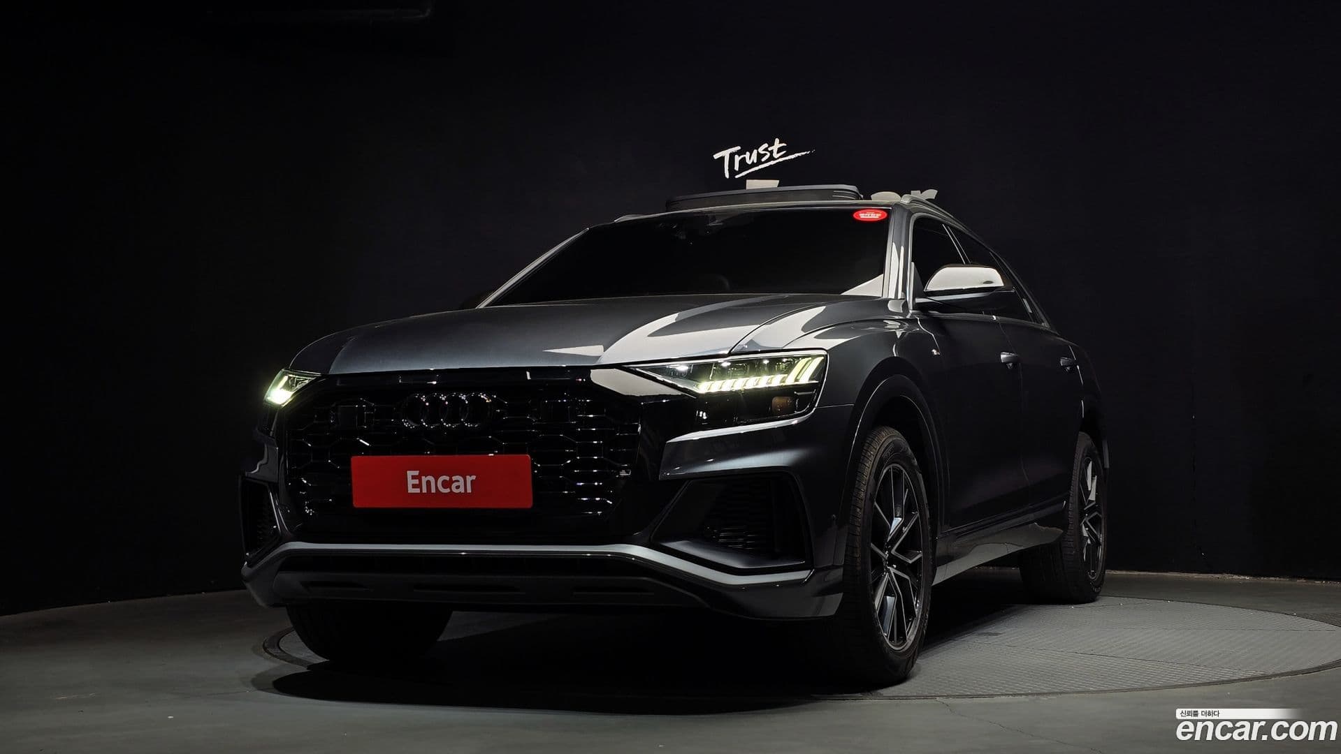 Main__Slider__Photo:Q8 Audi 2020.11-0