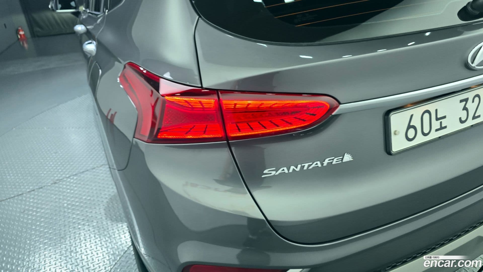 Main__Slider__Photo:Santafe Hyundai 2018.3-22