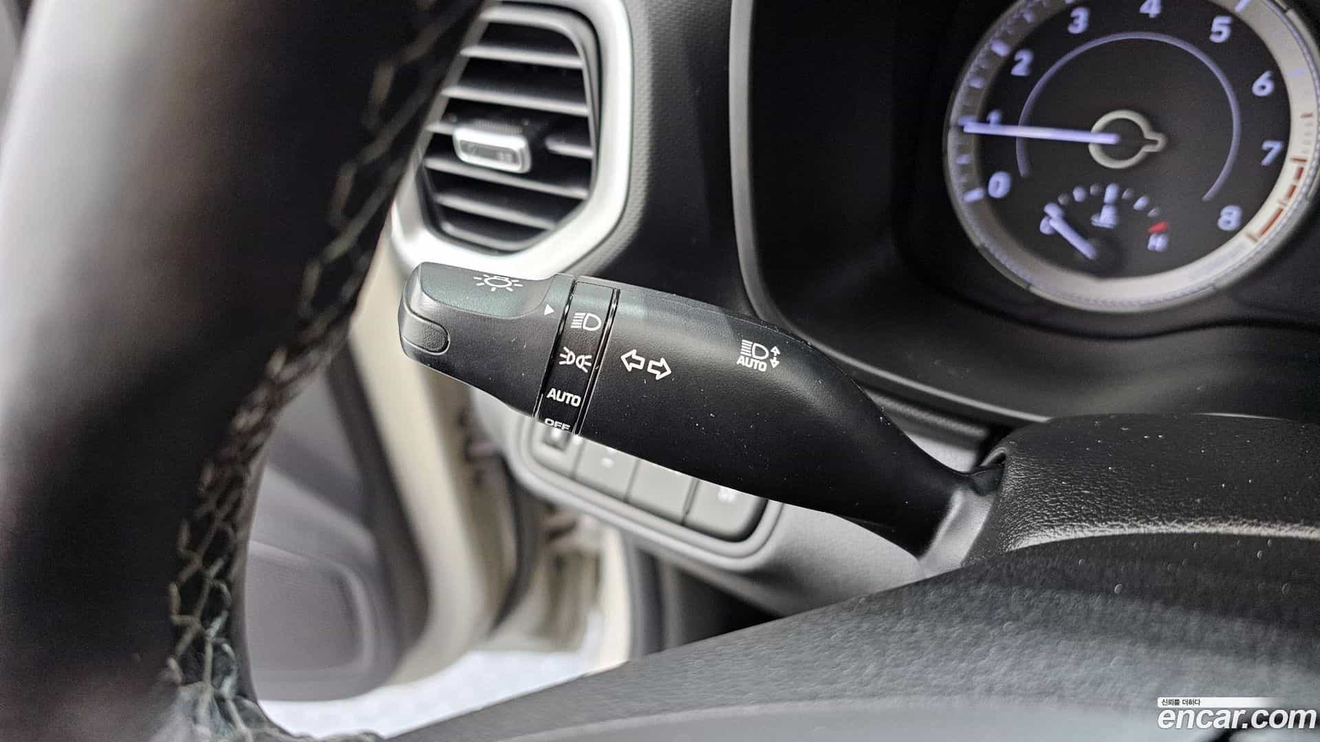 Venue Hyundai 2020.2-OPTION-022