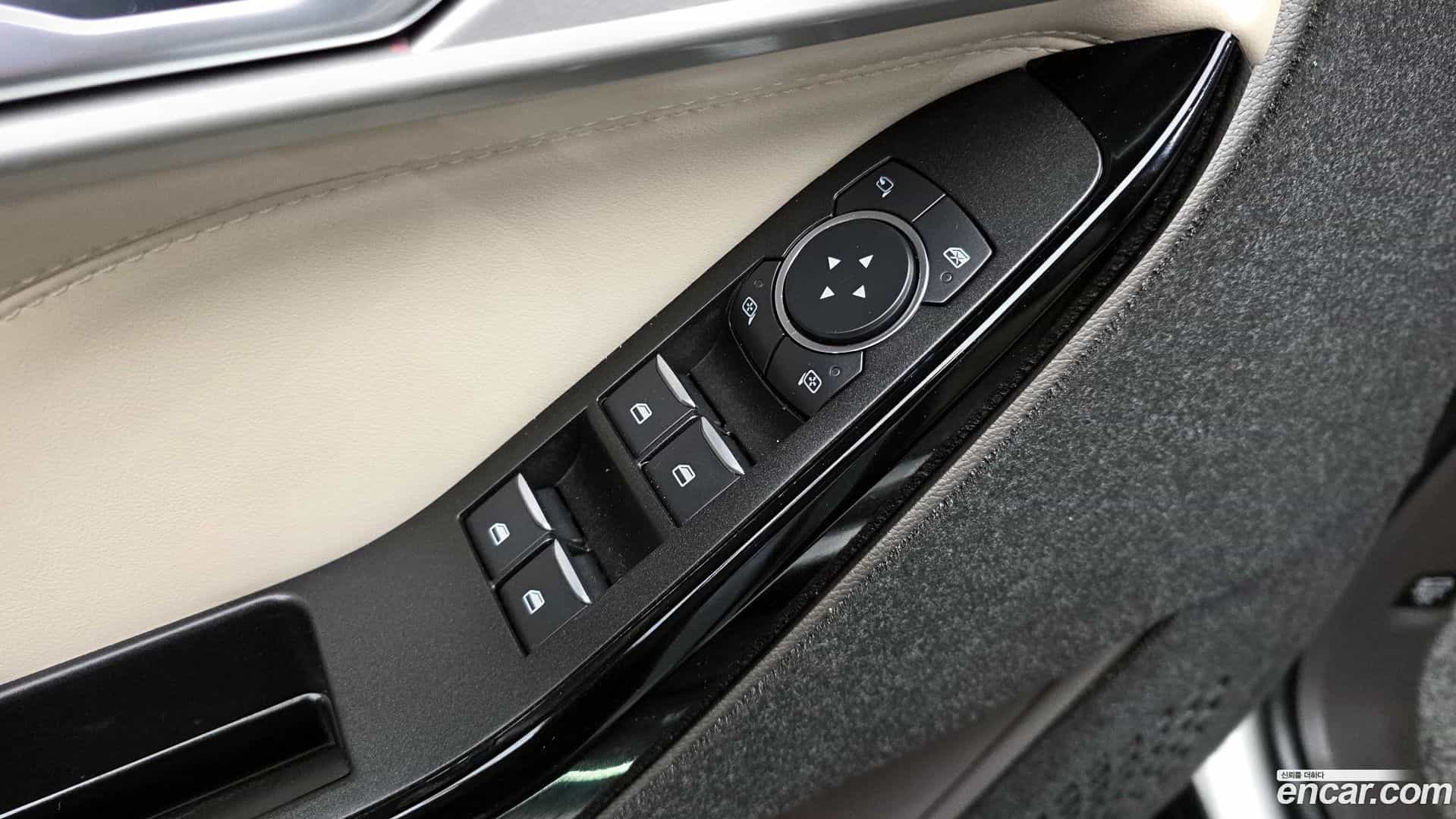 Explorer Ford 2022.10-OPTION-042