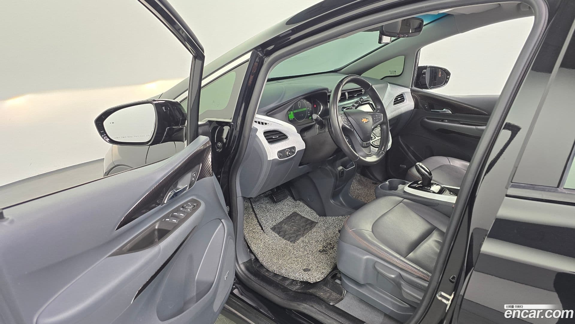 Main__Slider__Photo:Bolt EV Chevrolet 2020.5-9