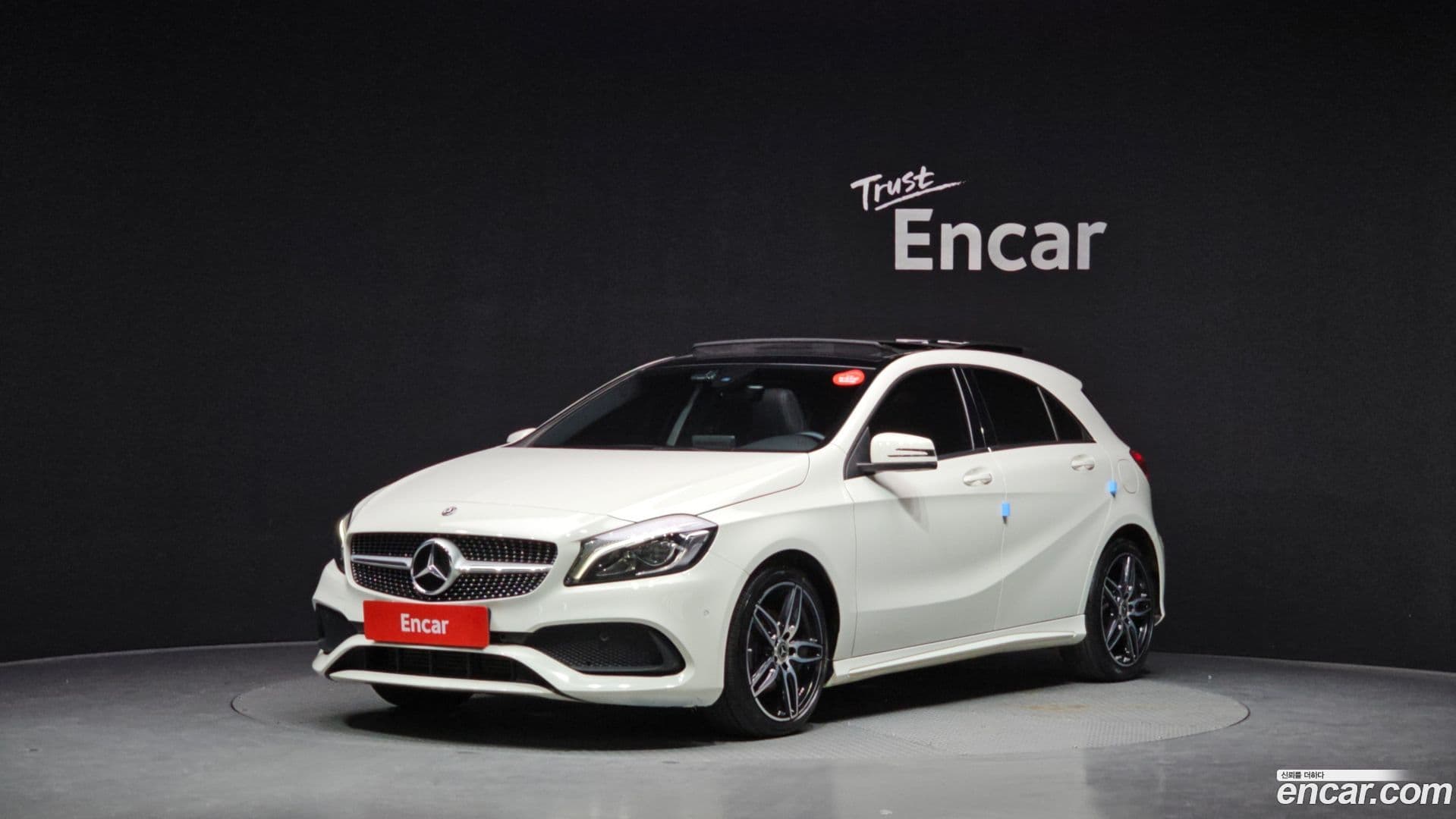 Main__Slider__Photo:A-Class Mercedes-Benz 2017.11-0