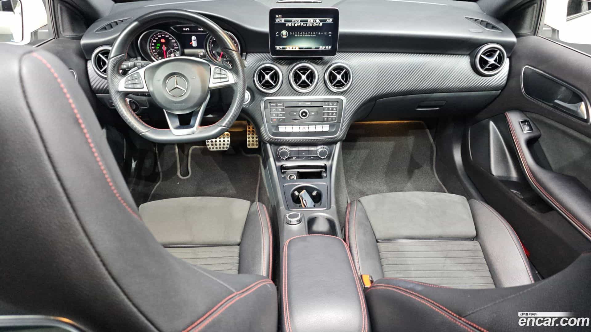 A-Class Mercedes-Benz 2017.11-INNER-007