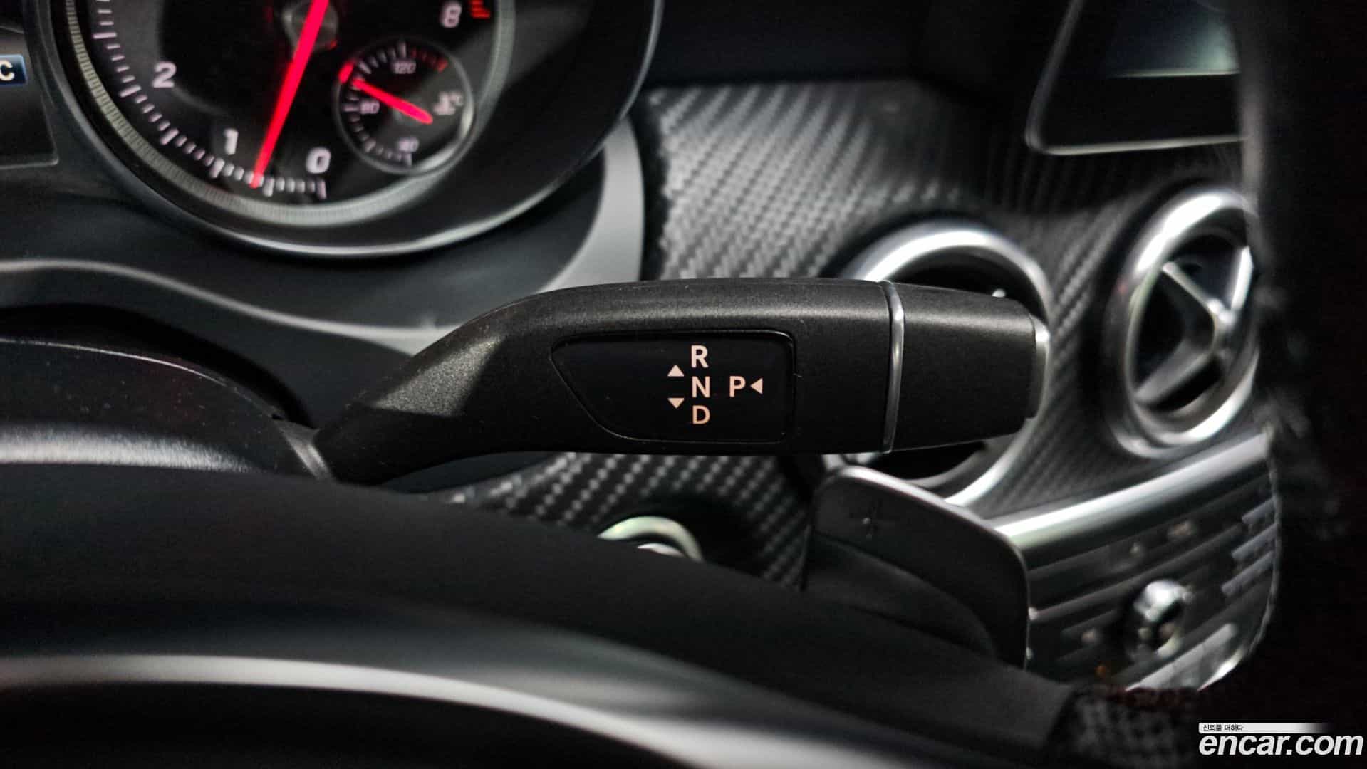 A-Class Mercedes-Benz 2017.11-INNER-009