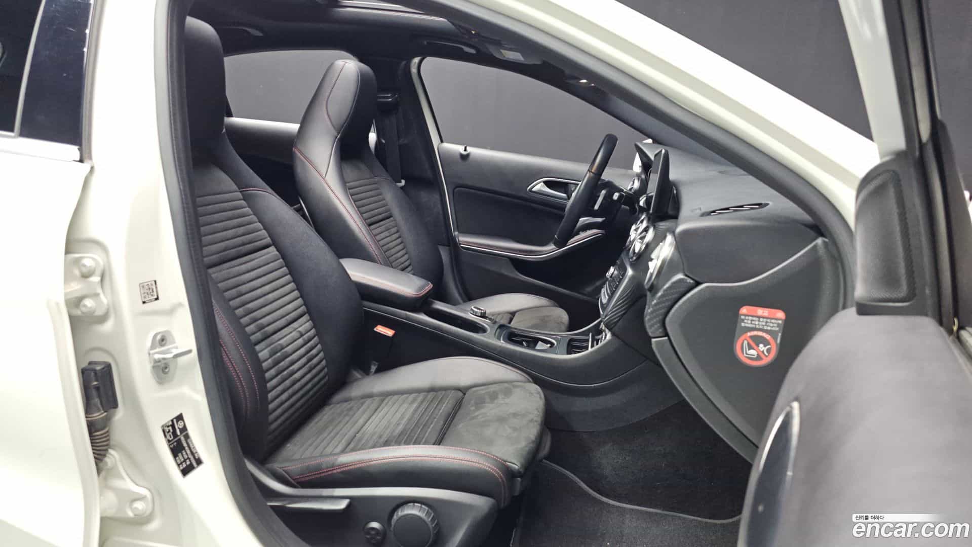 A-Class Mercedes-Benz 2017.11-OPTION-015