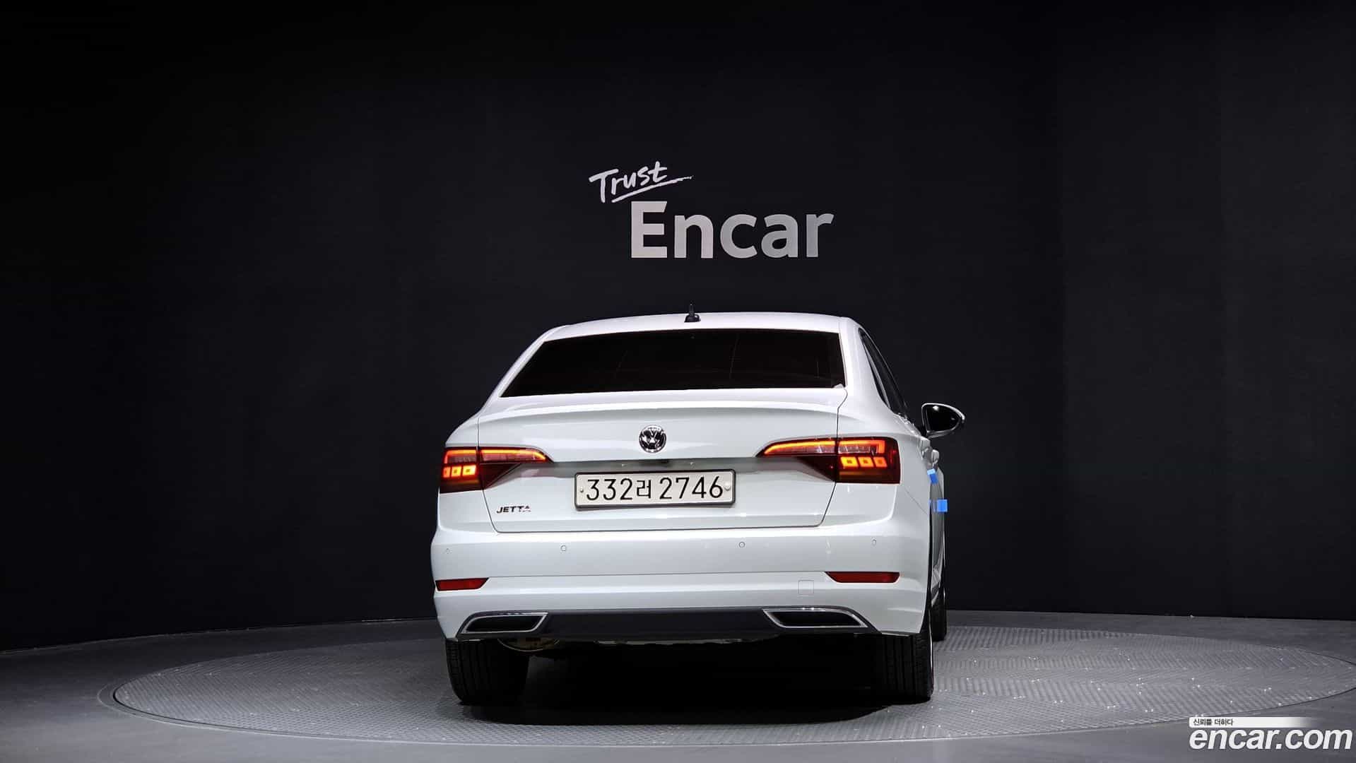 Jetta Volkswagen 2021.4-OUTER-004