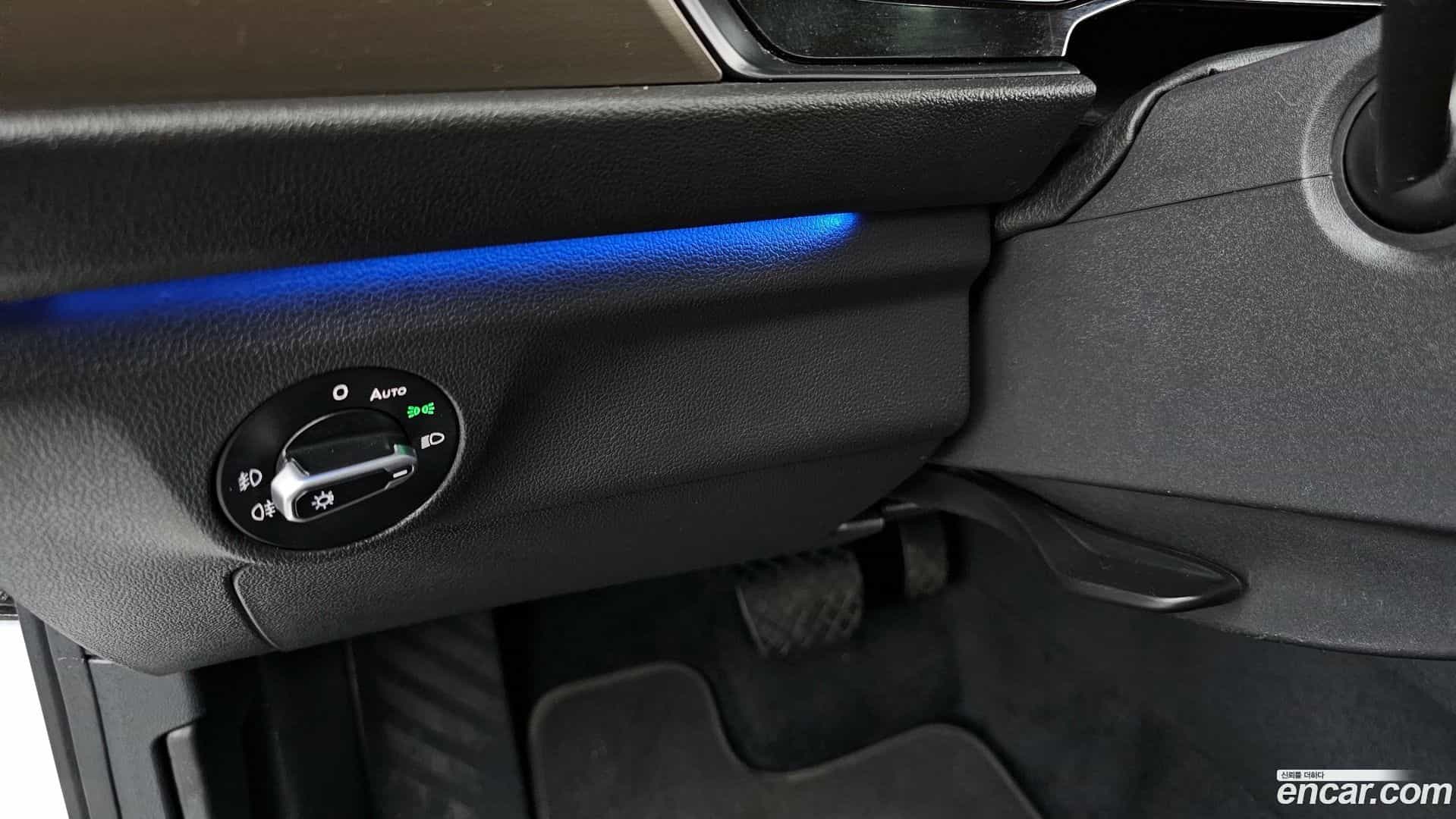 Jetta Volkswagen 2021.4-OPTION-018