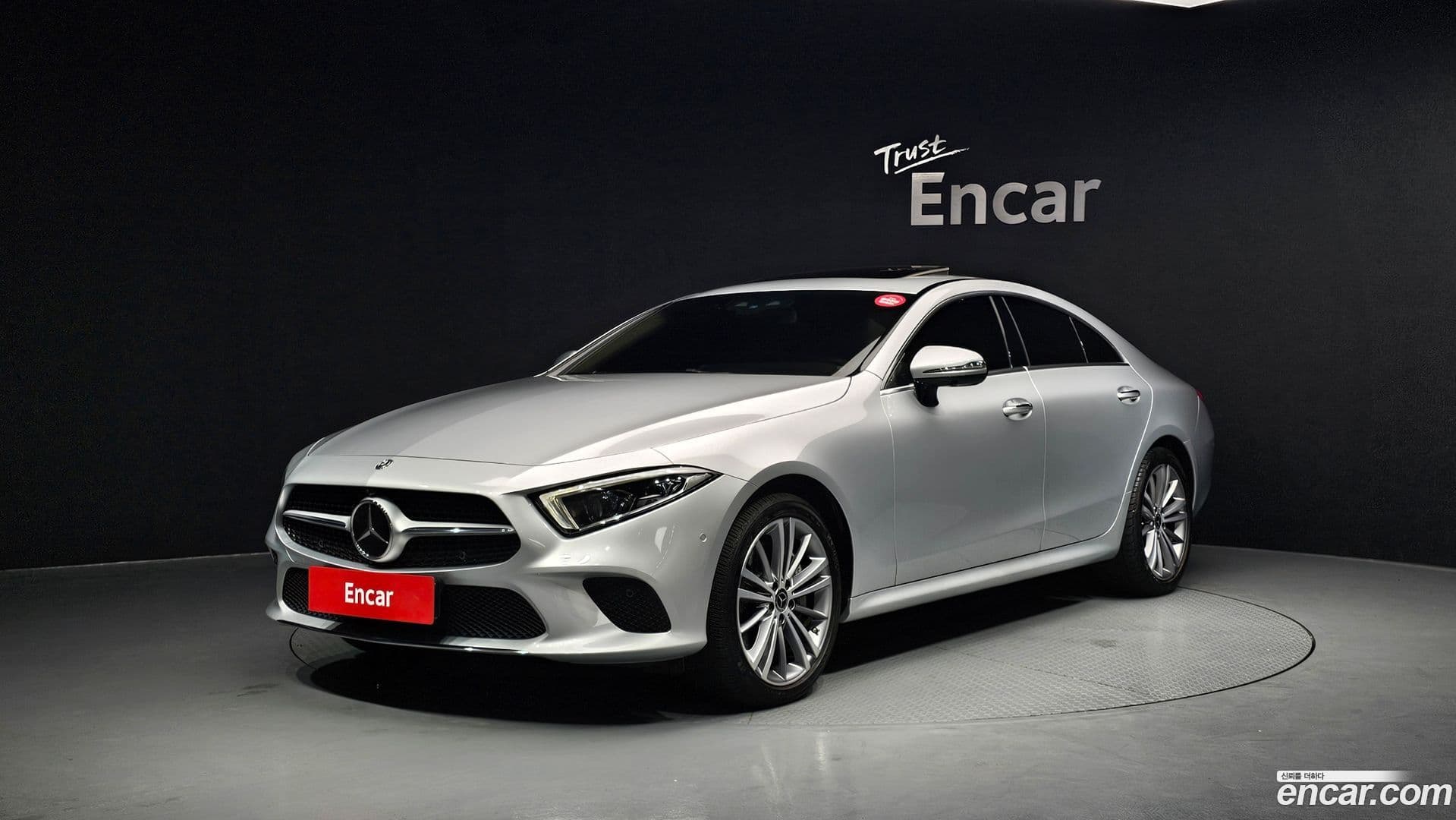 Main__Slider__Photo:CLS-Class Mercedes-Benz 2019.10-0