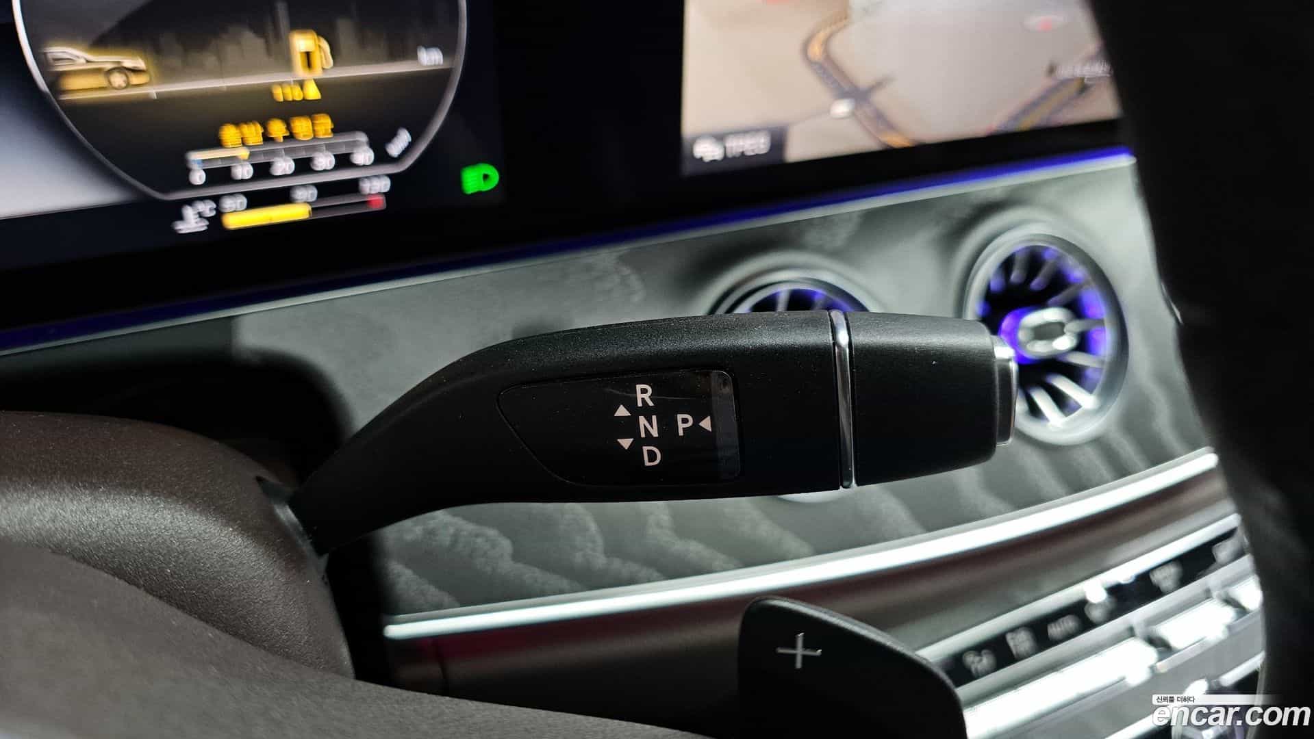 CLS-Class Mercedes-Benz 2019.10-INNER-009