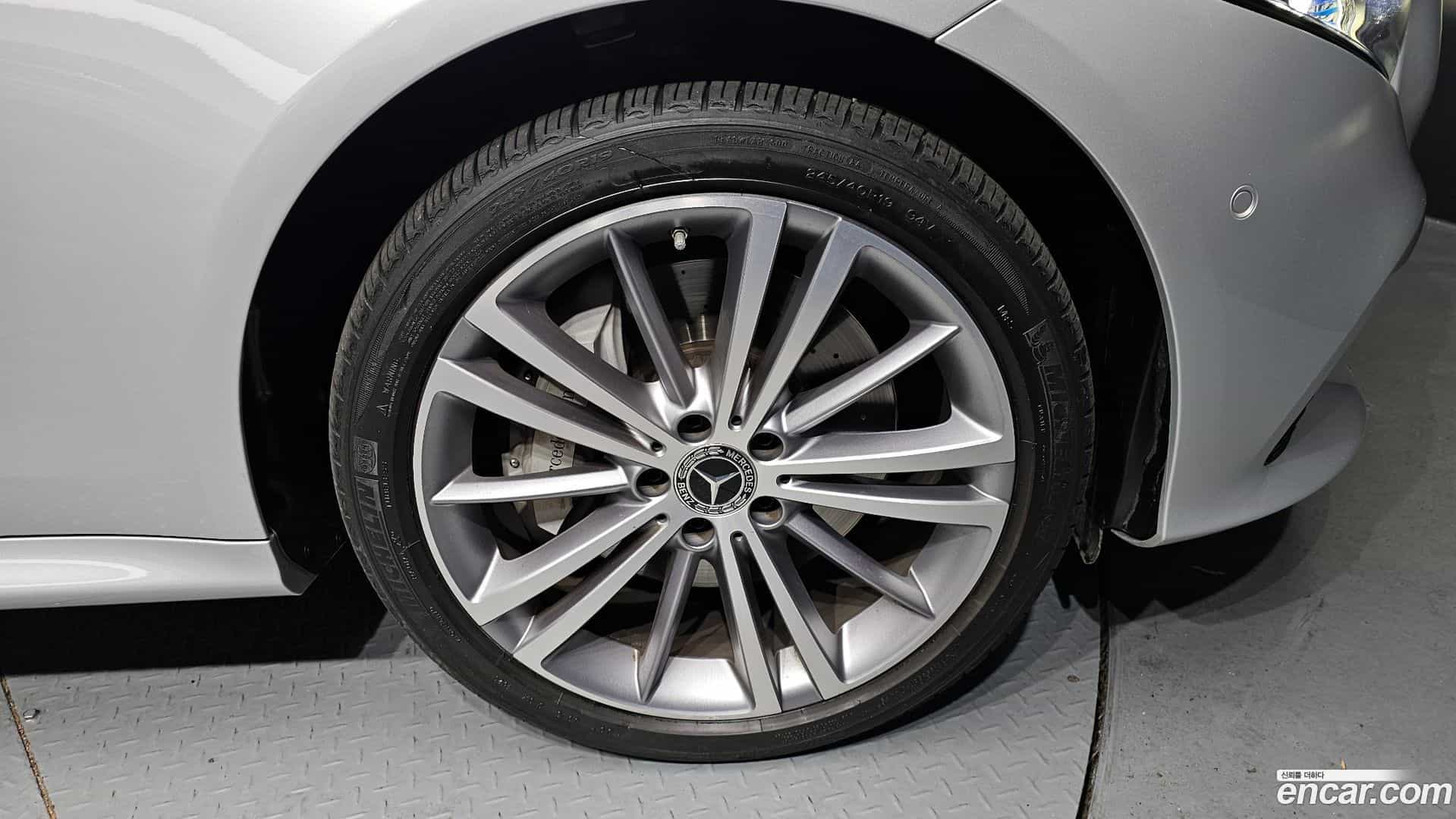 CLS-Class Mercedes-Benz 2019.10-OUTER-031
