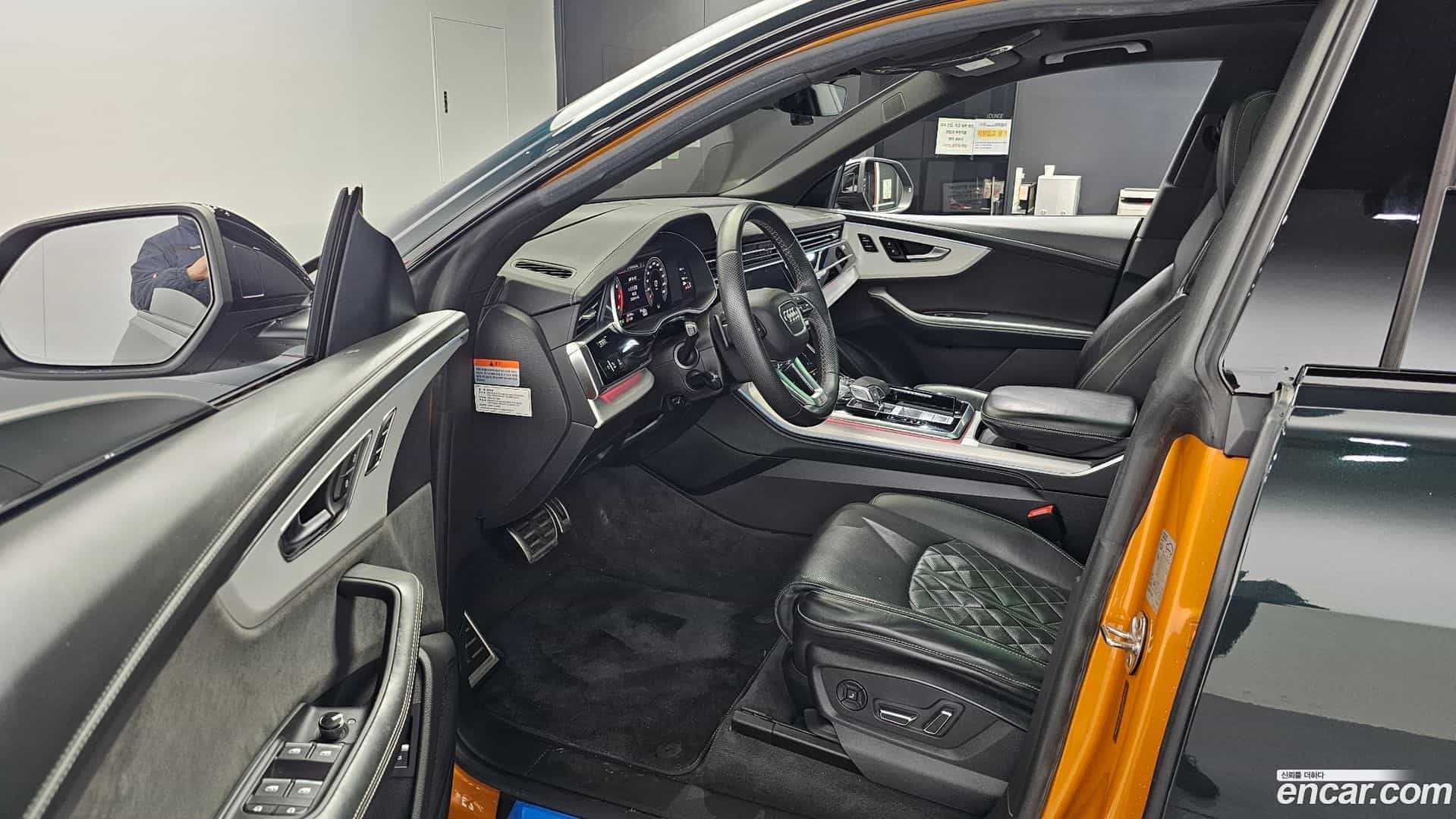 Q8 Audi 2021.2-INNER-010