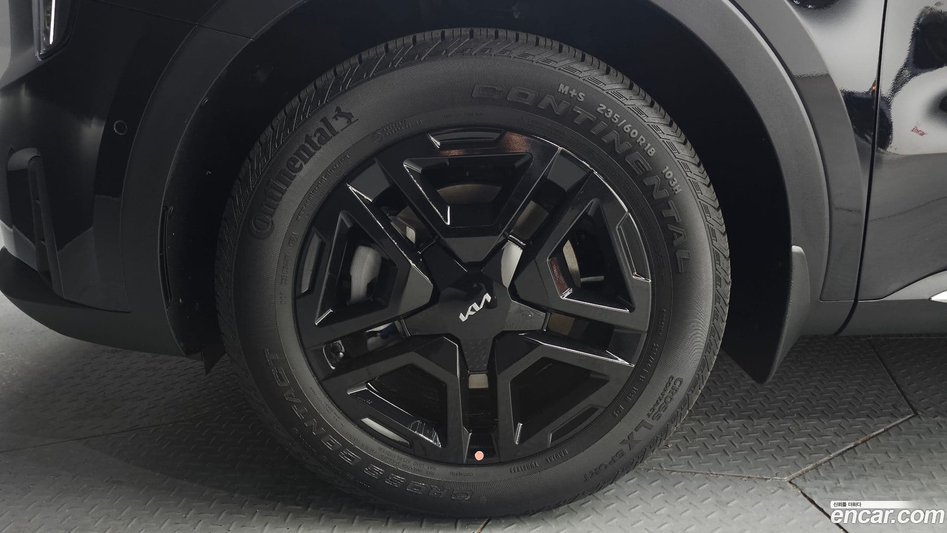 Main__Slider__Photo:Sorento Kia 2024.3-4