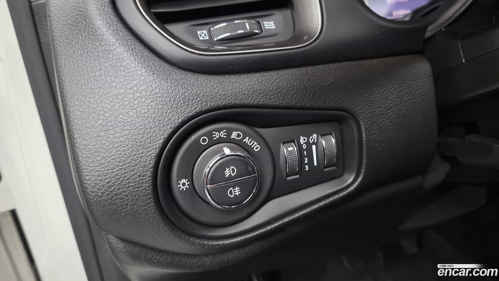Renegade Jeep 2020.1-OPTION-021