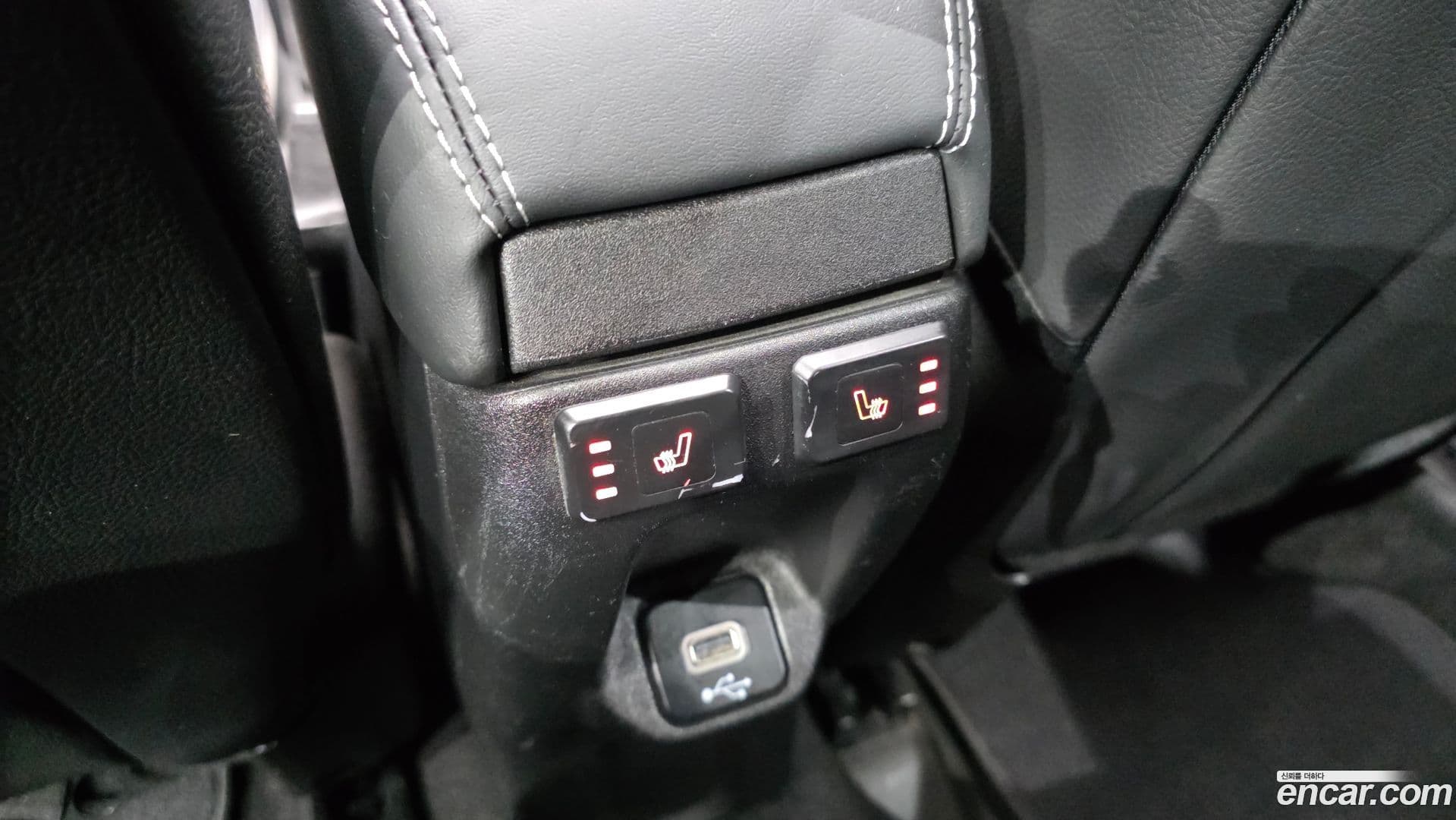 Main__Slider__Photo:Renegade Jeep 2020.1-17