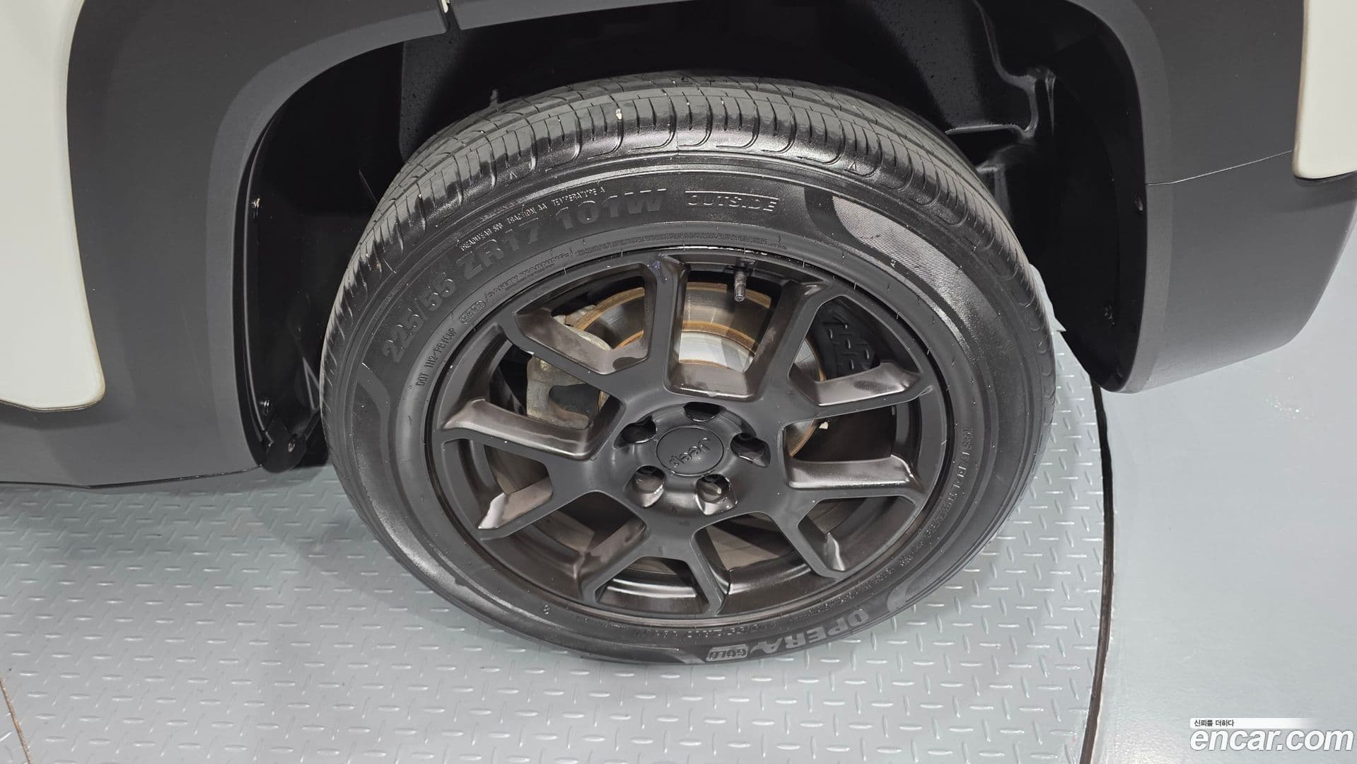 Main__Slider__Photo:Renegade Jeep 2020.1-20