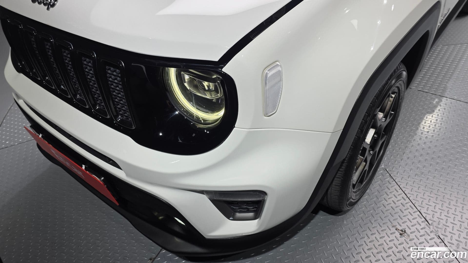 Main__Slider__Photo:Renegade Jeep 2020.1-21
