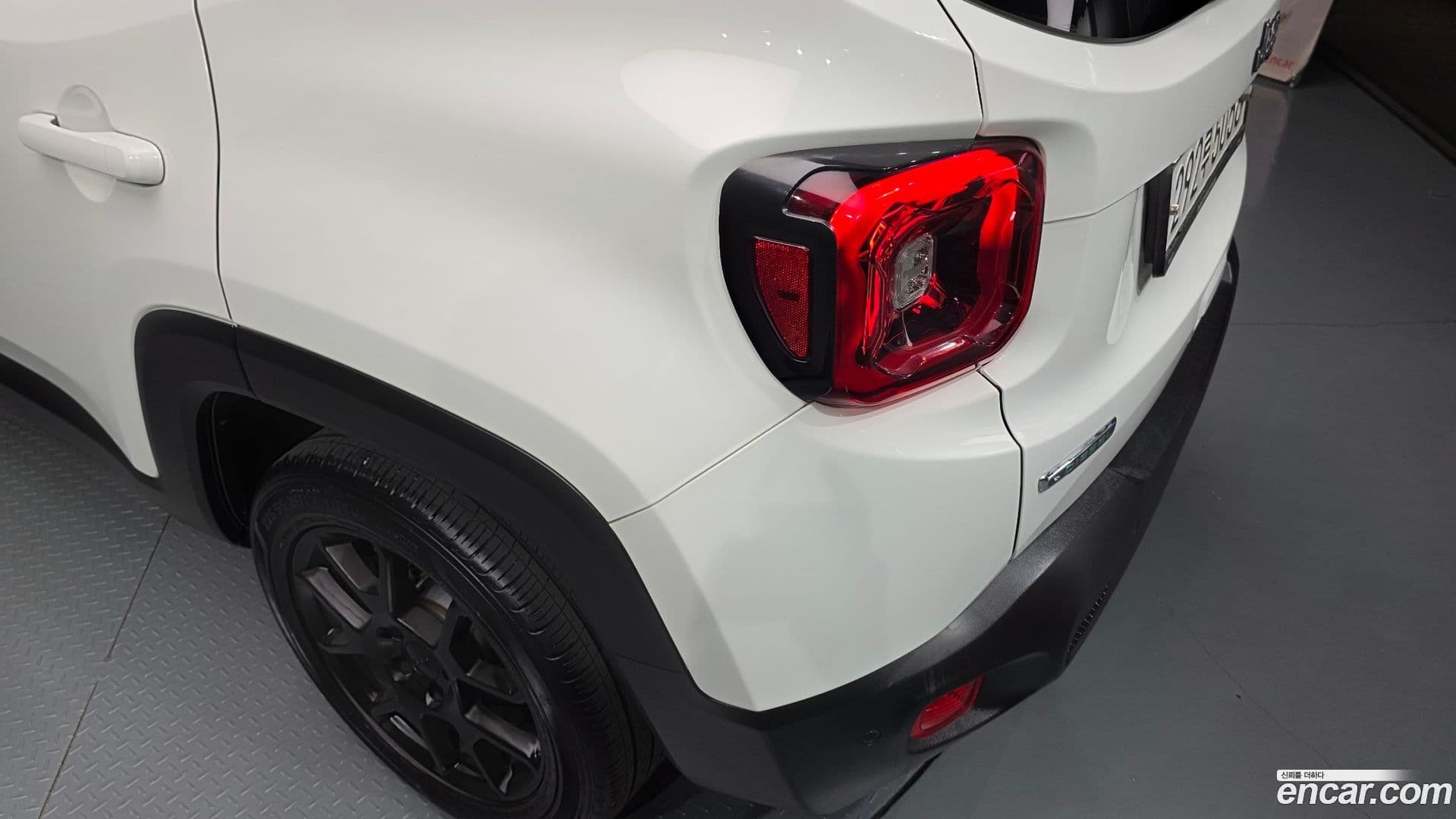 Main__Slider__Photo:Renegade Jeep 2020.1-22