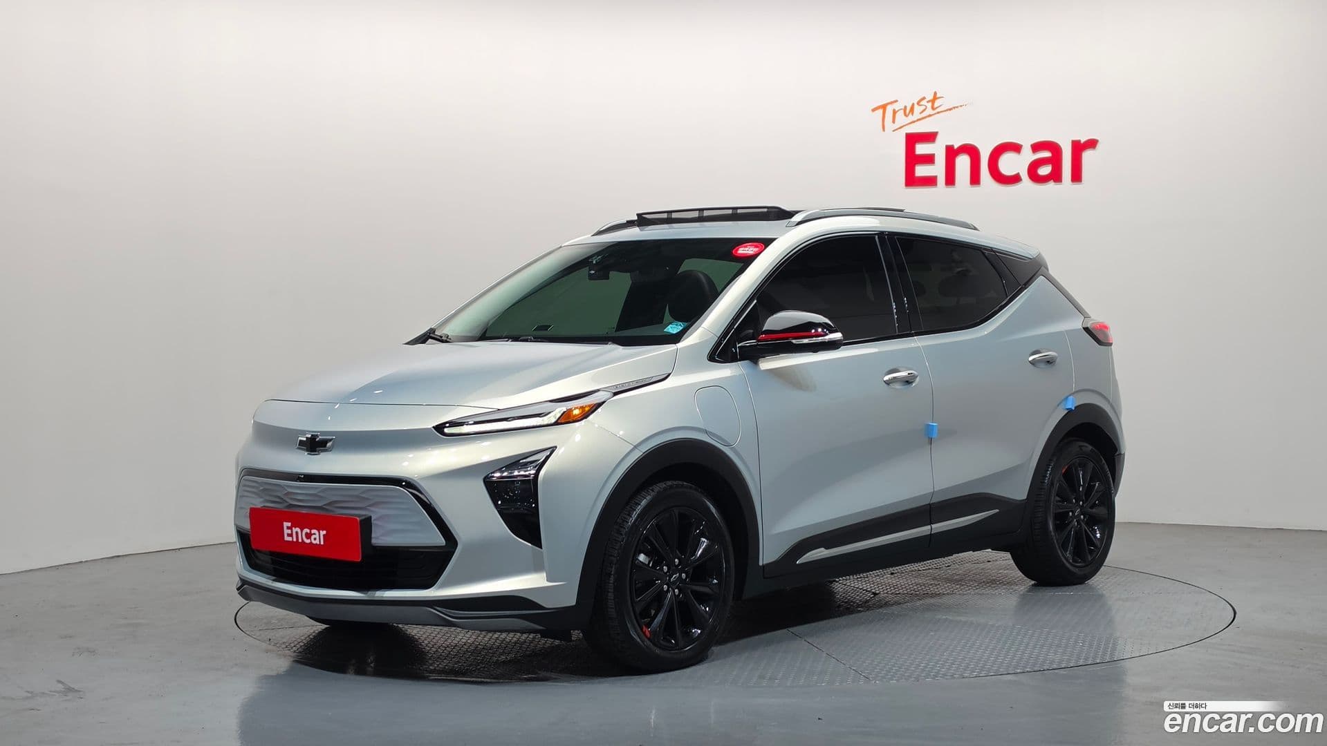 Main__Slider__Photo:볼트 EUV Chevrolet 2023.9-0
