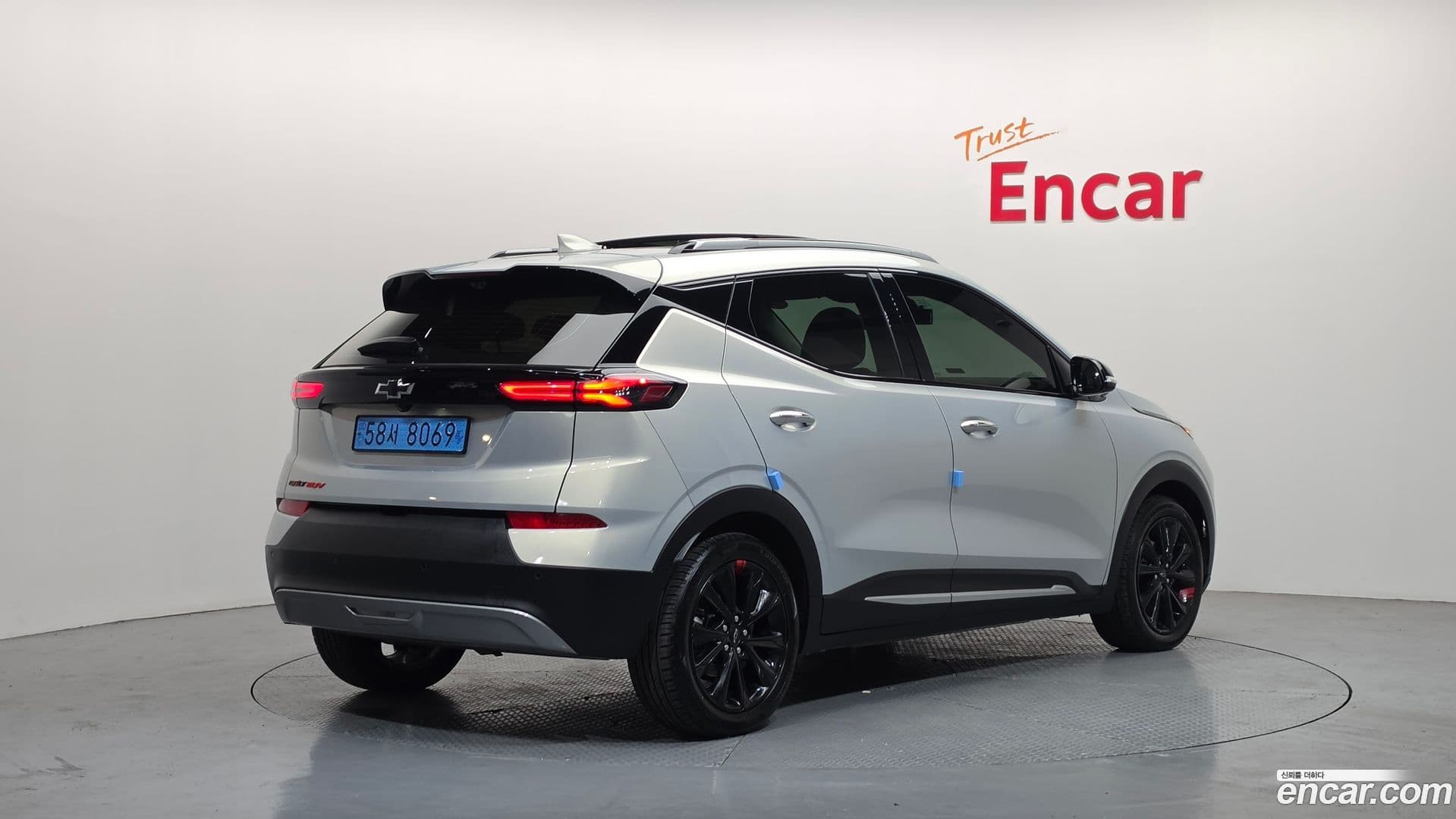 Main__Slider__Photo:볼트 EUV Chevrolet 2023.9-1