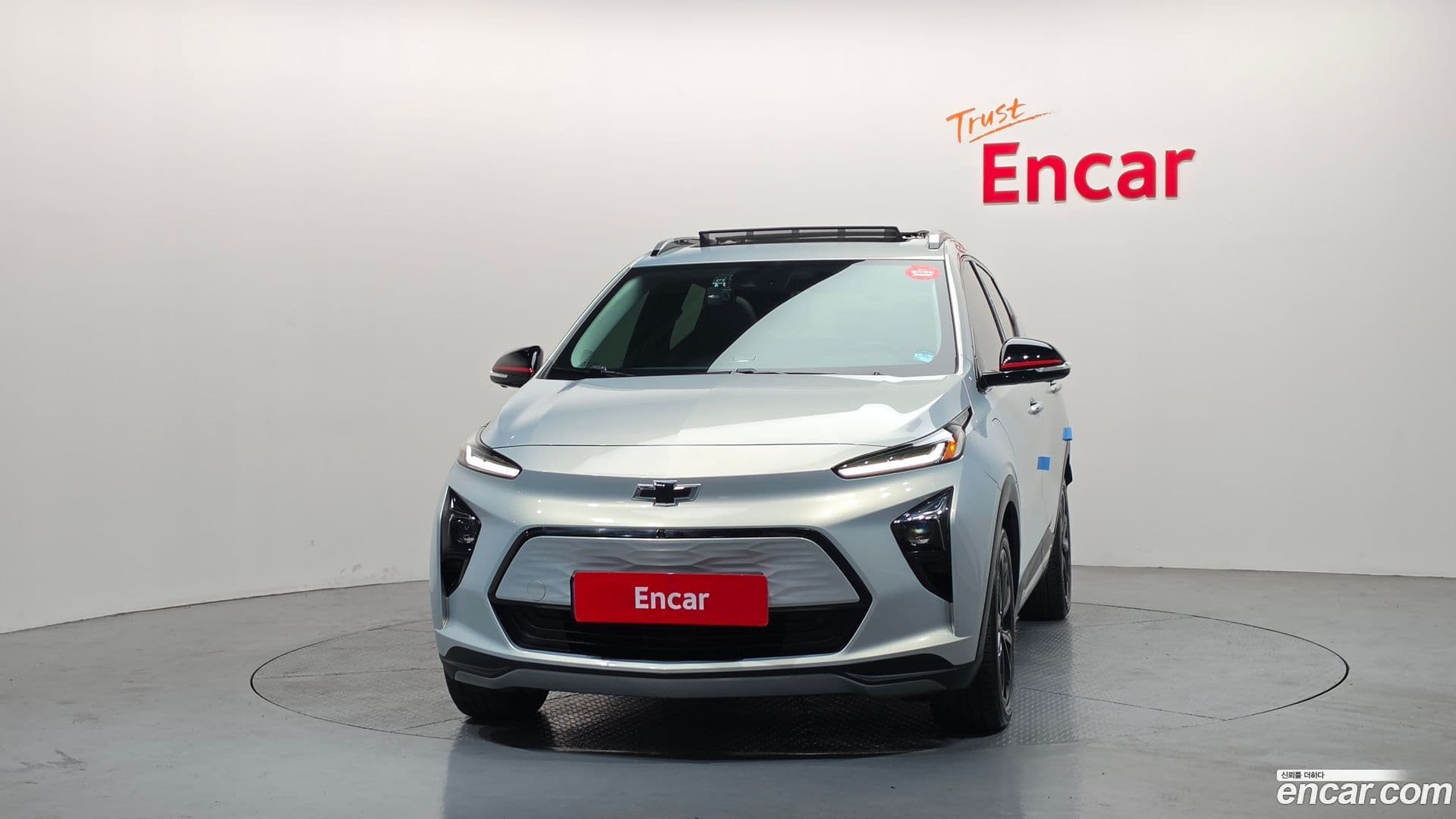 Main__Slider__Photo:볼트 EUV Chevrolet 2023.9-2