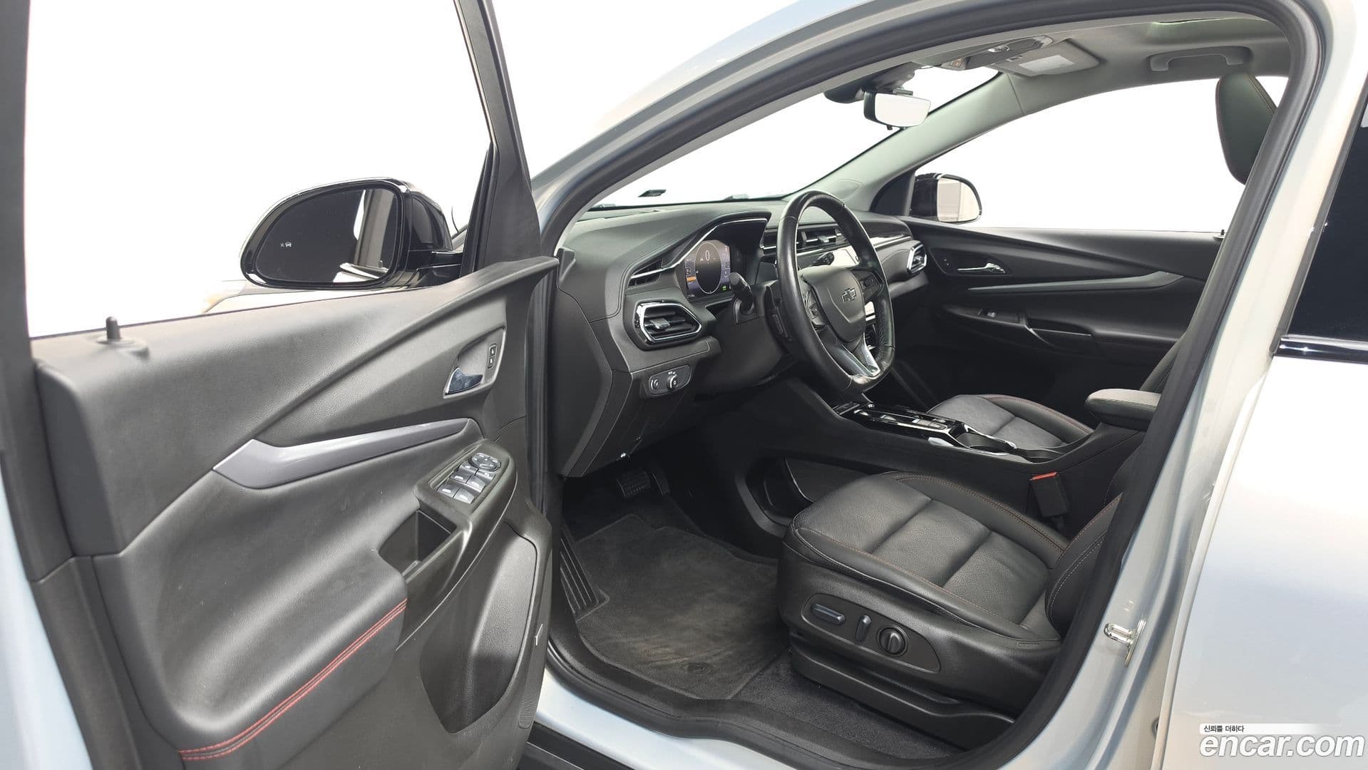 Main__Slider__Photo:볼트 EUV Chevrolet 2023.9-9