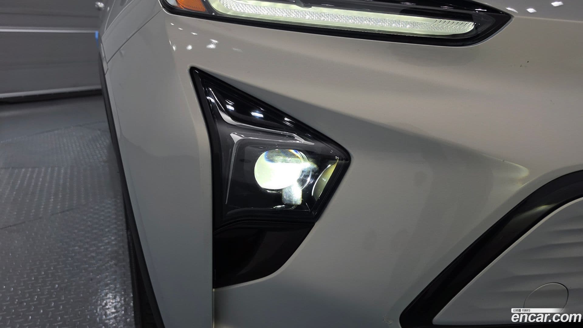 Main__Slider__Photo:볼트 EUV Chevrolet 2023.9-21