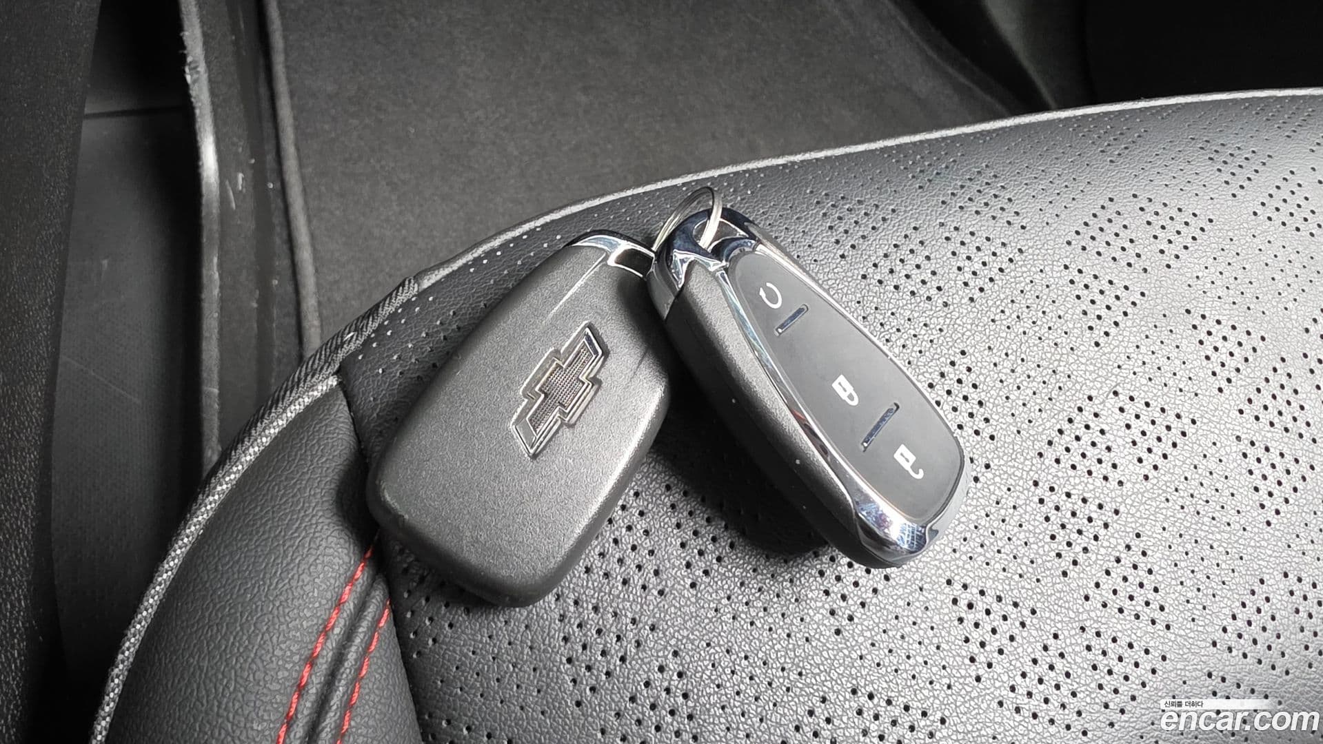 Main__Slider__Photo:볼트 EUV Chevrolet 2023.9-31