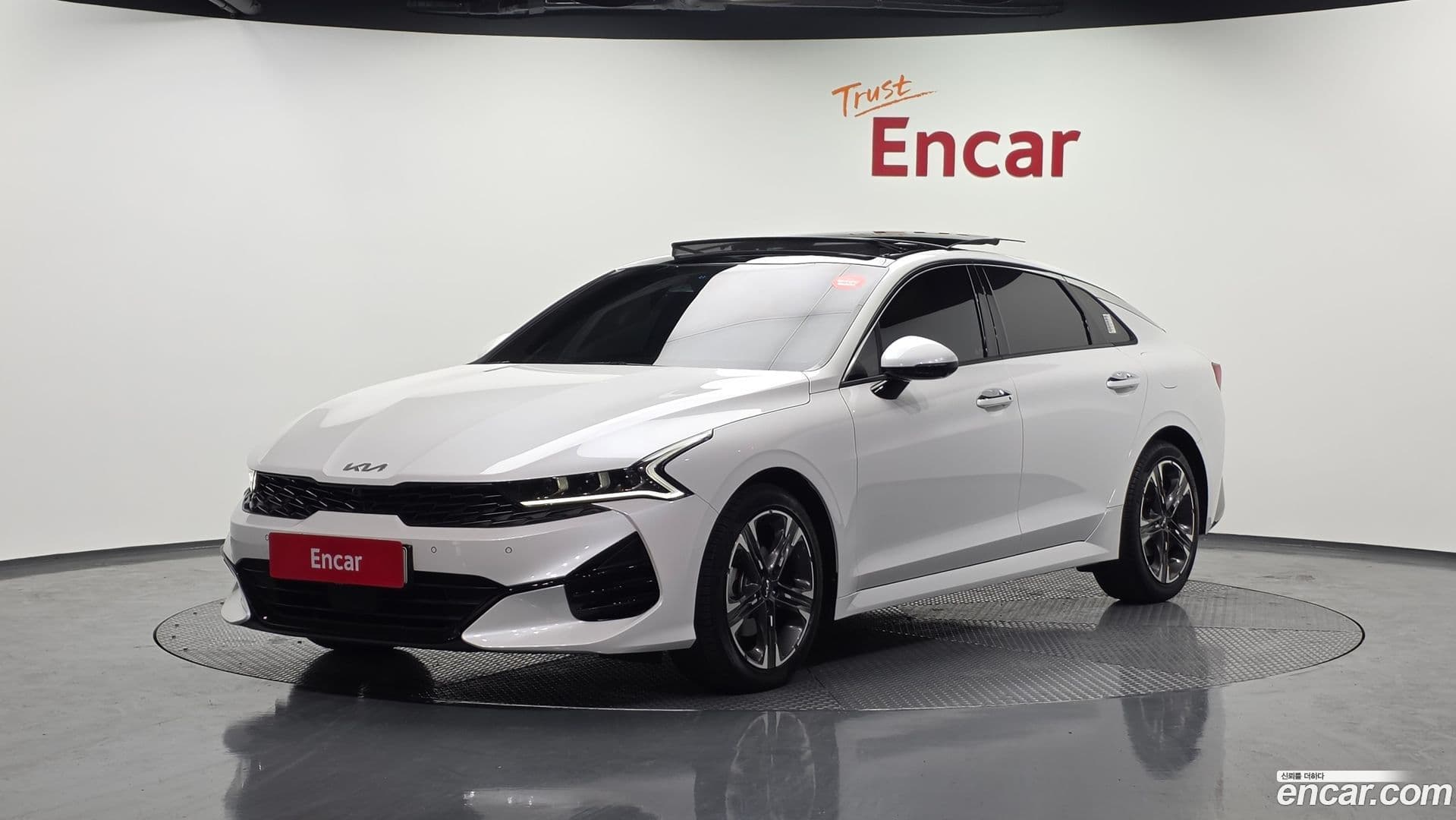 Main__Slider__Photo:K5 Kia 2021.10-0