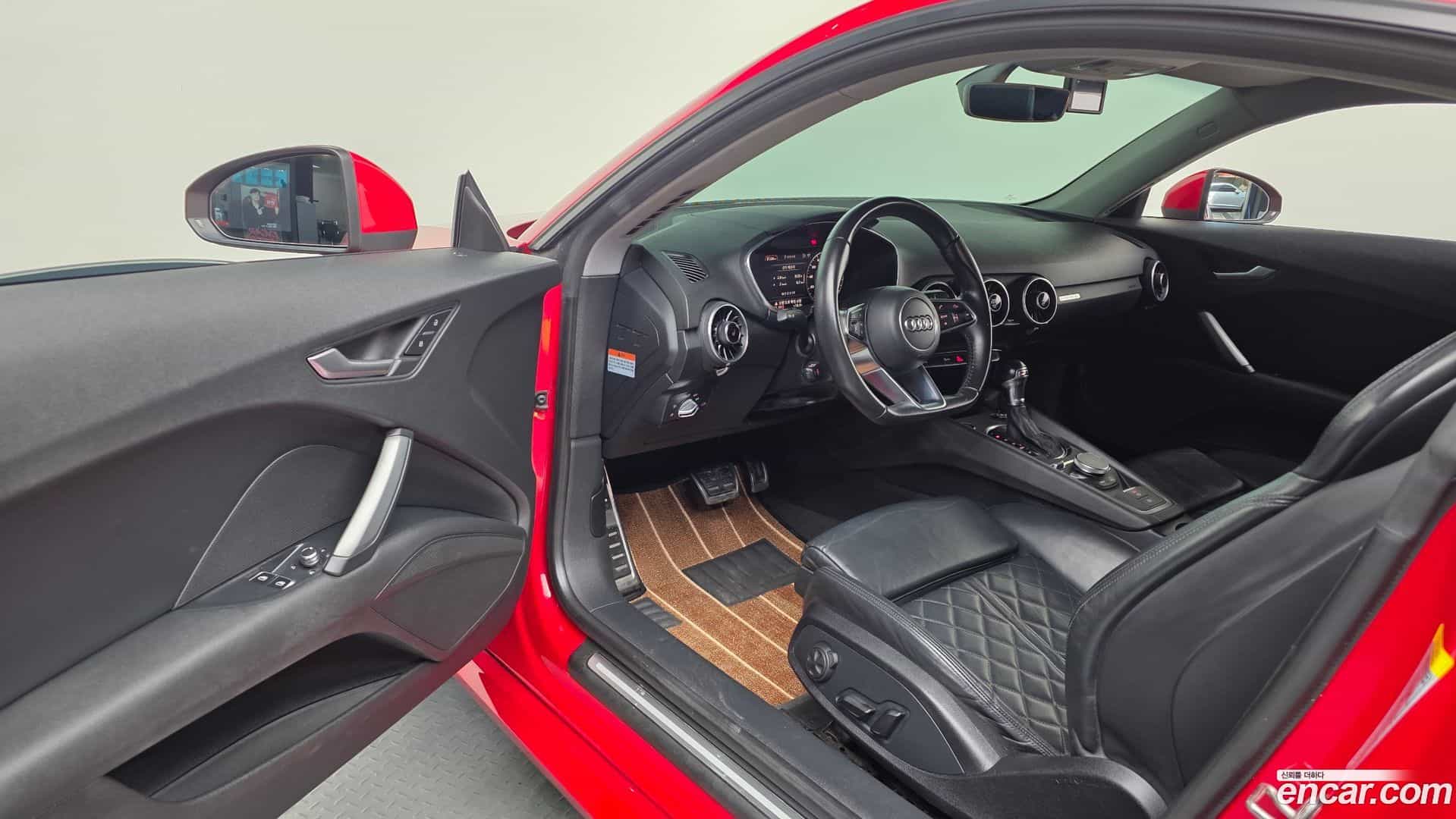 TT Audi 2015.10-INNER-010