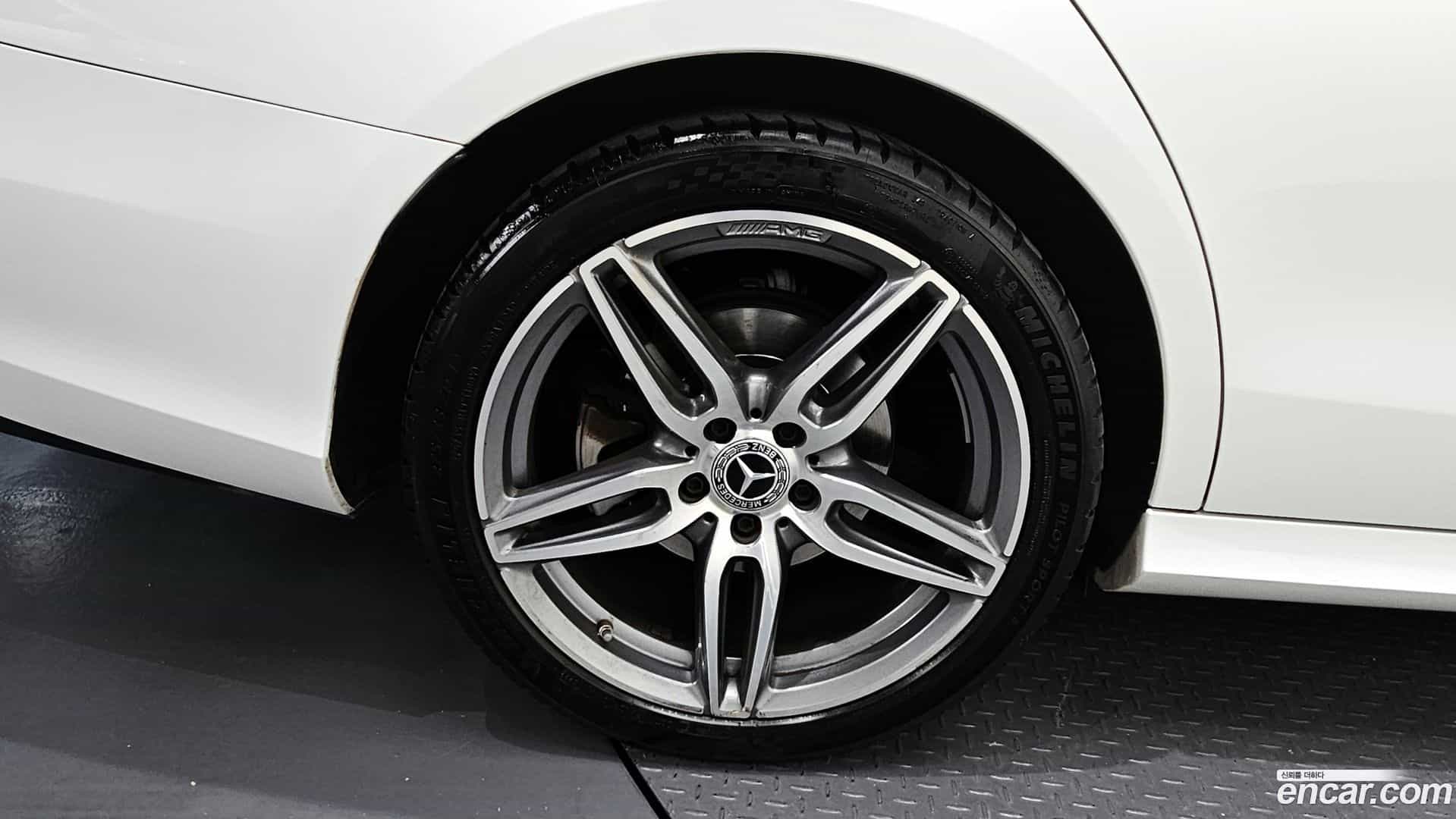 E-Class Mercedes-Benz 2020.3-OUTER-005