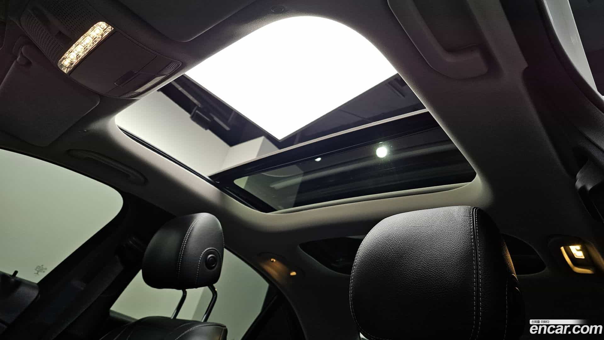 E-Class Mercedes-Benz 2020.3-OPTION-023