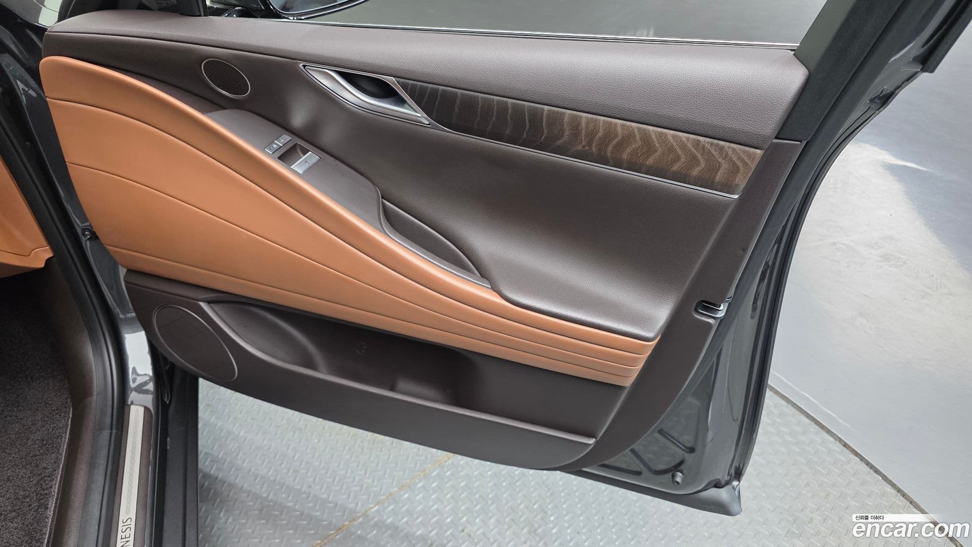 Main__Slider__Photo:G80 Genesis 2021.2-24