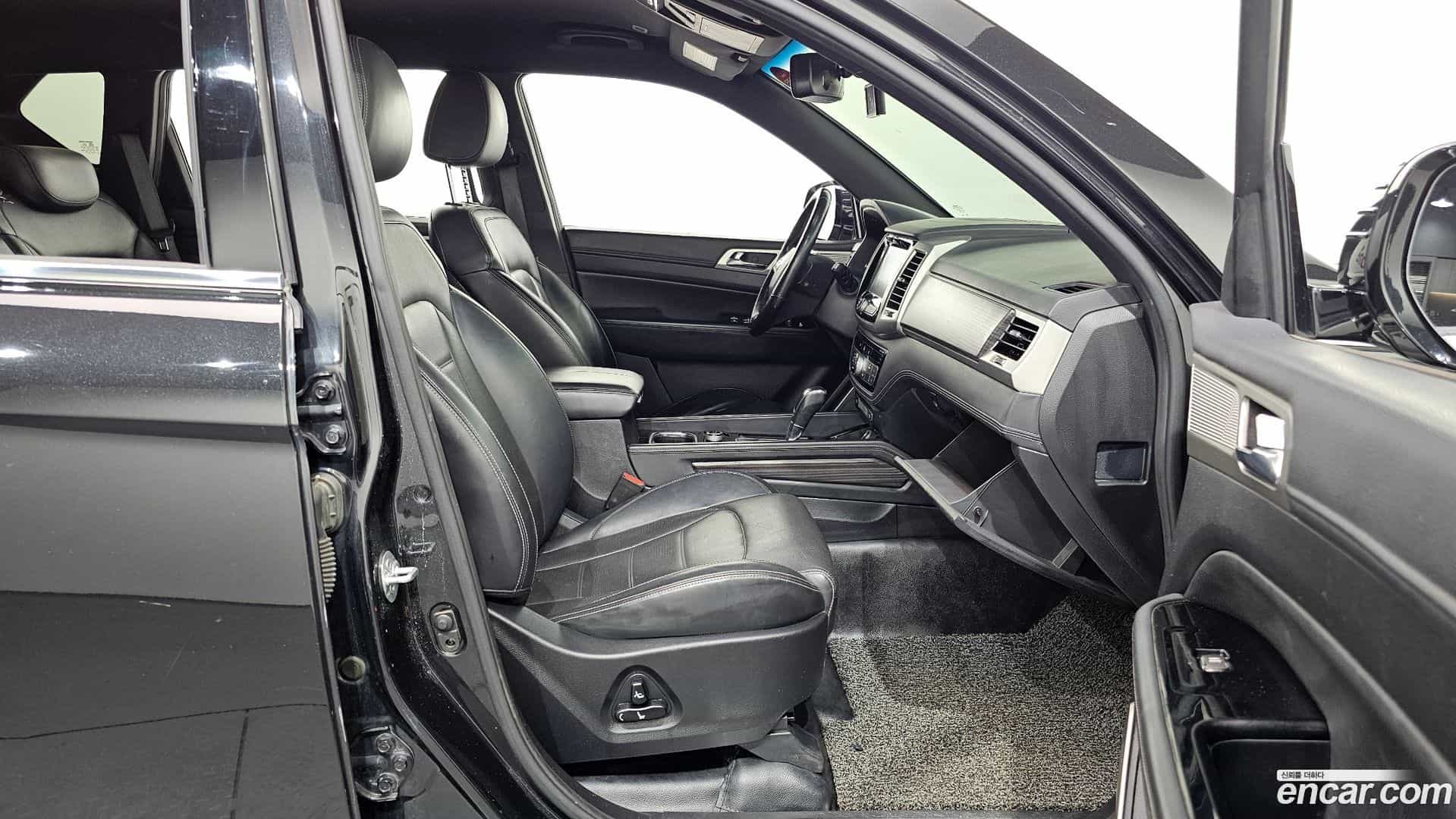 Rexton KG Mobility 2017.4-OPTION-015