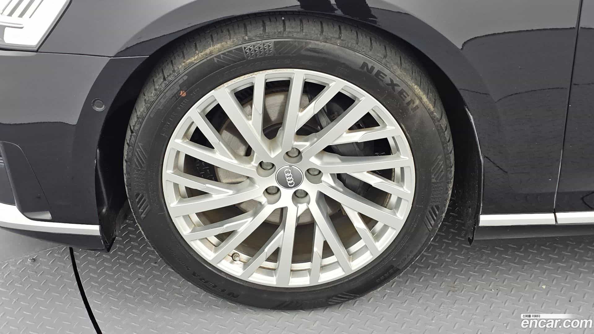 A8 Audi 2020.10-OUTER-005