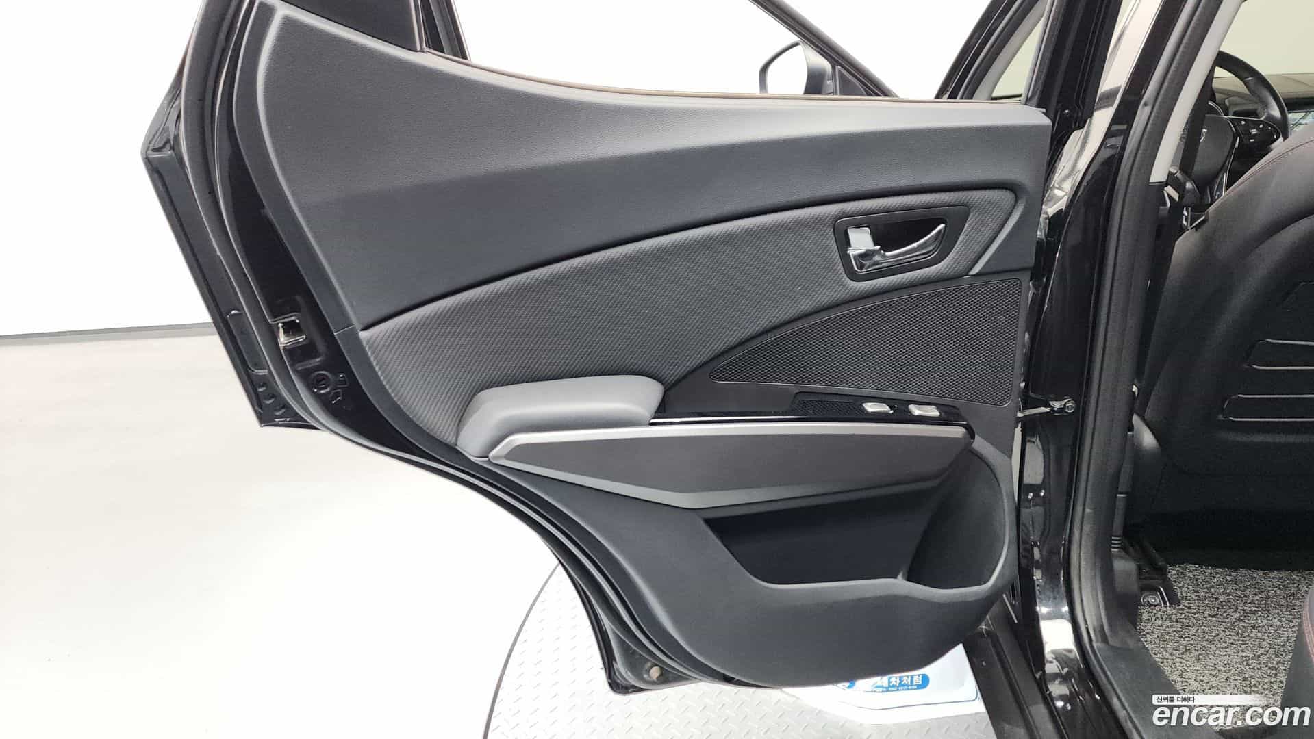 TIBOLI KG Mobility 2017.2-INNER-035