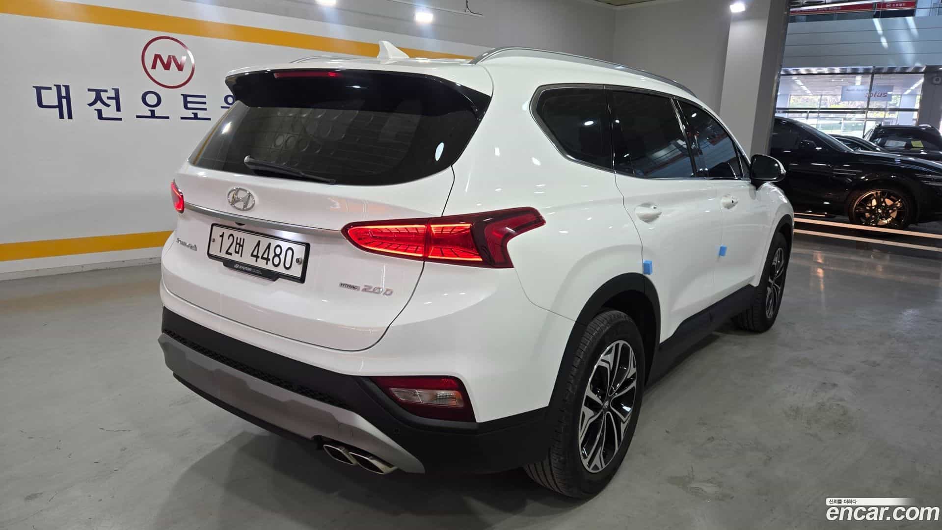 Santafe Hyundai 2018.4-OUTER-002