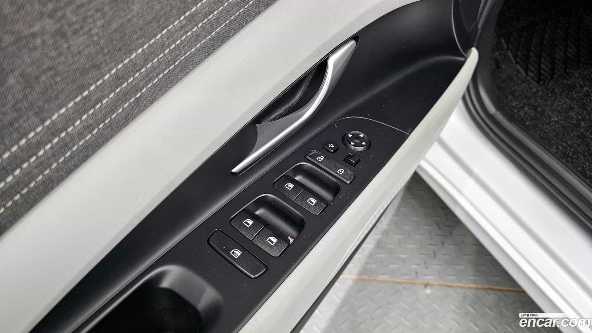 AVANTE Hyundai 2021.4-OPTION-024