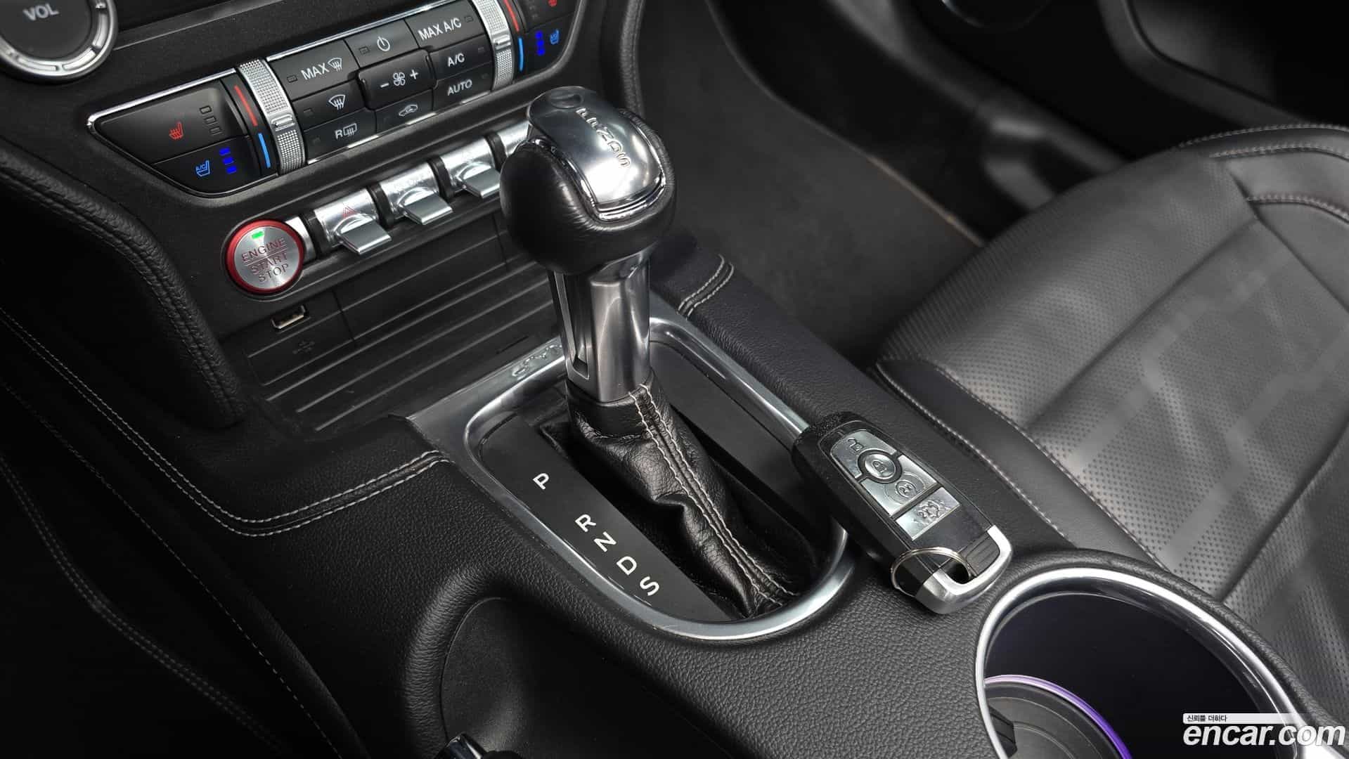 Mustang Ford 2019.4-INNER-009