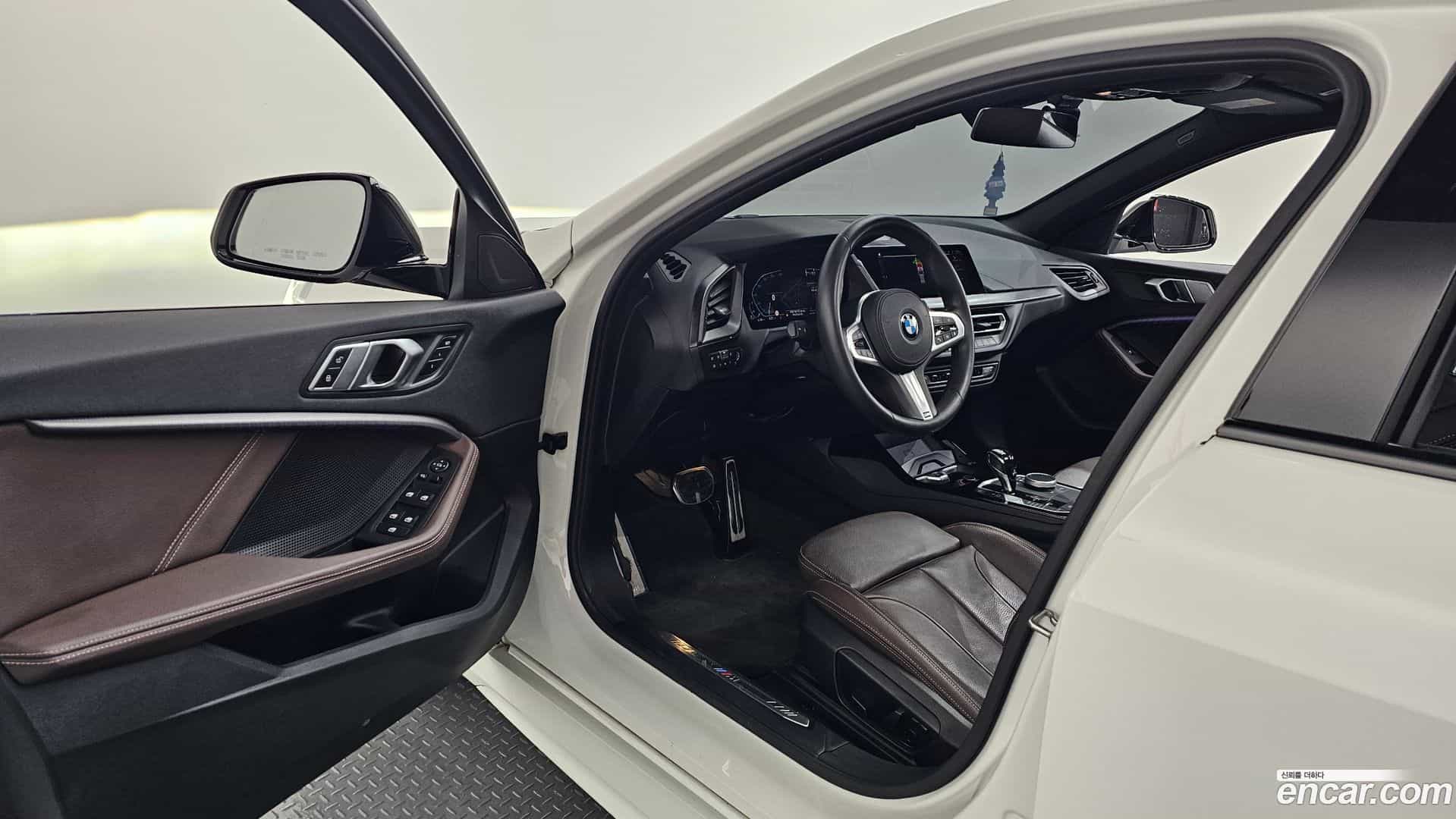 1-Series BMW 2021.2-INNER-010
