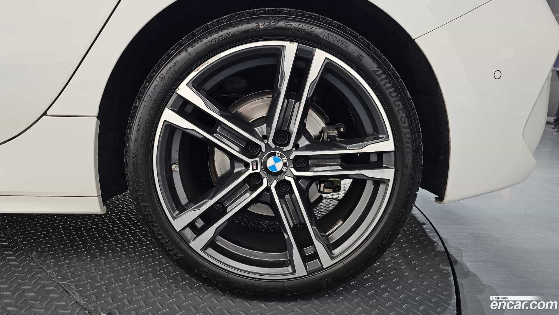 1-Series BMW 2021.2-OUTER-031